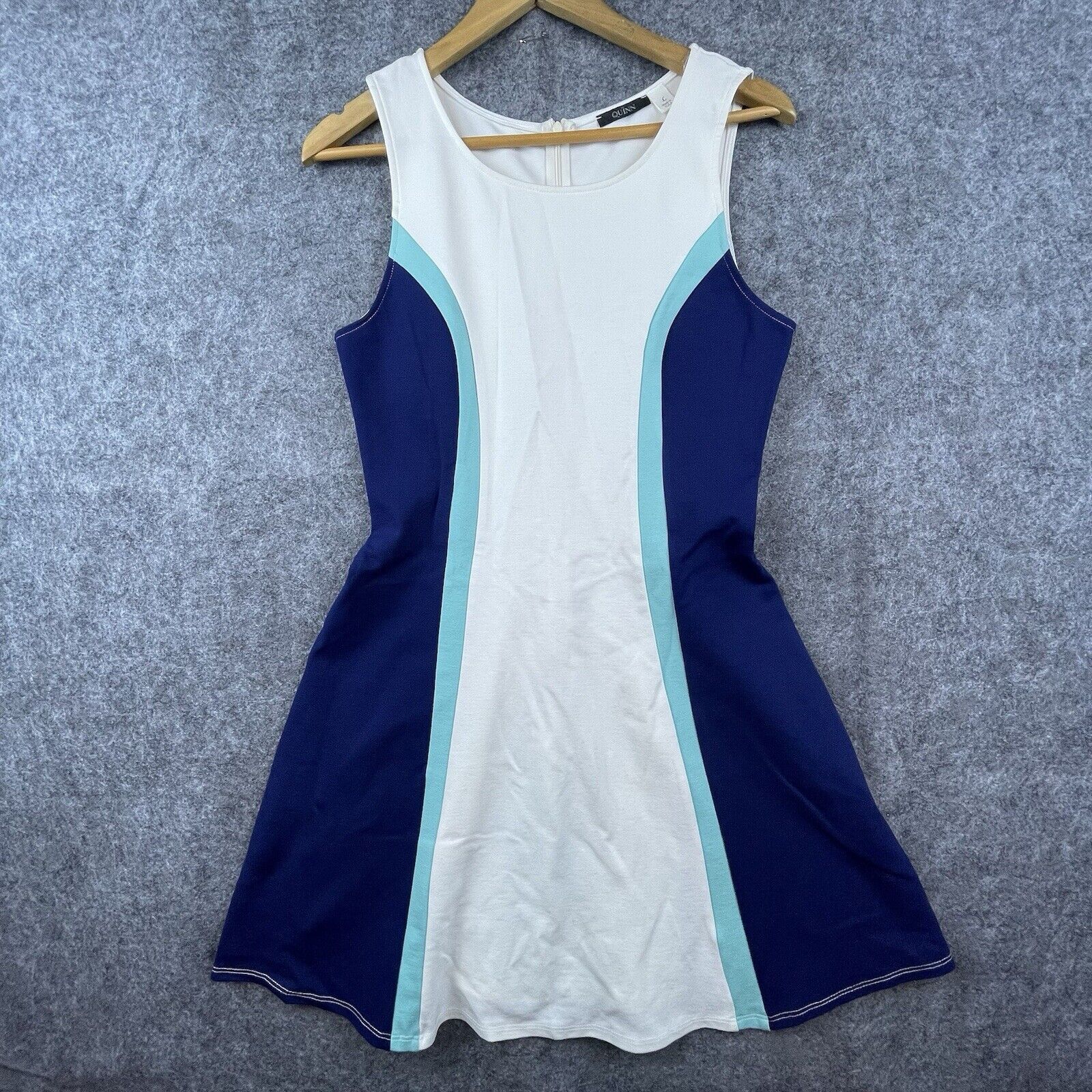 Quinn Quinn Dress Large White Blue Colorblock Sporty Stretch Size L / US 10 / IT 46 - 1 Thumbnail