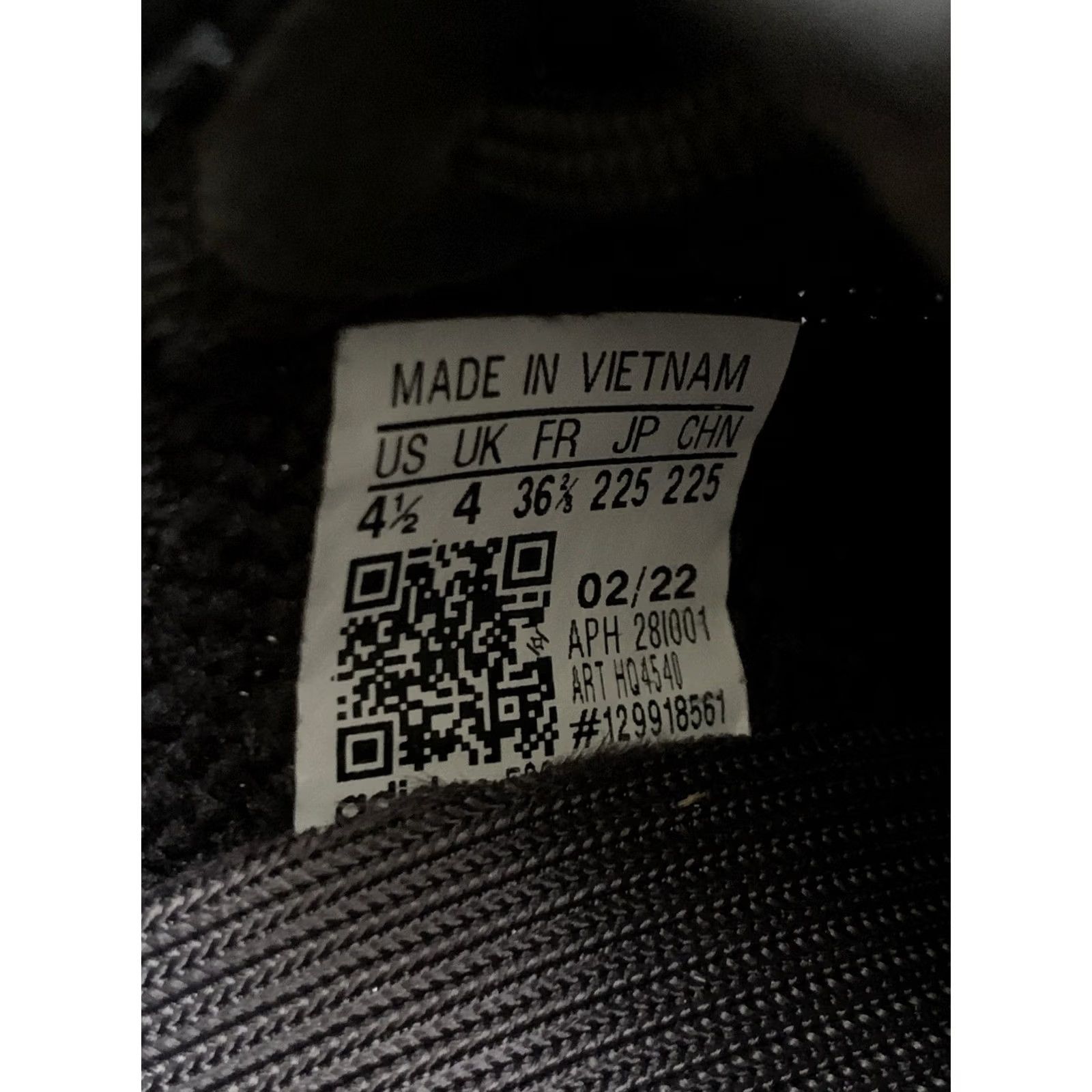 Adidas adidas Yeezy 350 V2 Black Sneakers Boost US 4.5 UK 4 EU 36 2/3 Men Size US 5 / EU 37 - 7 Thumbnail