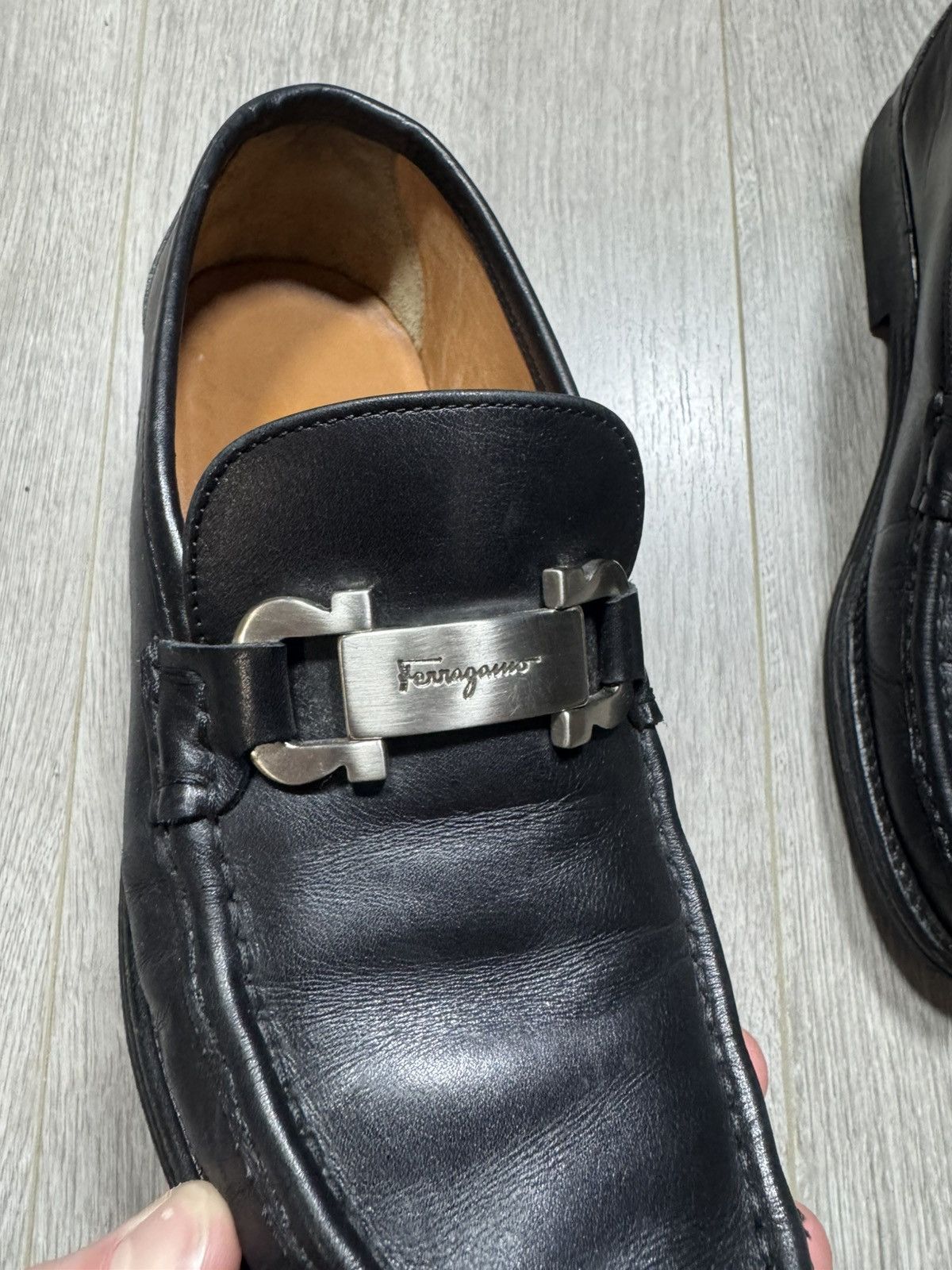 Salvatore Ferragamo × Vintage Vintage Salvatore Ferragamo Master Loafer Black Leather Size US 8 / EU 41 - 4 Thumbnail