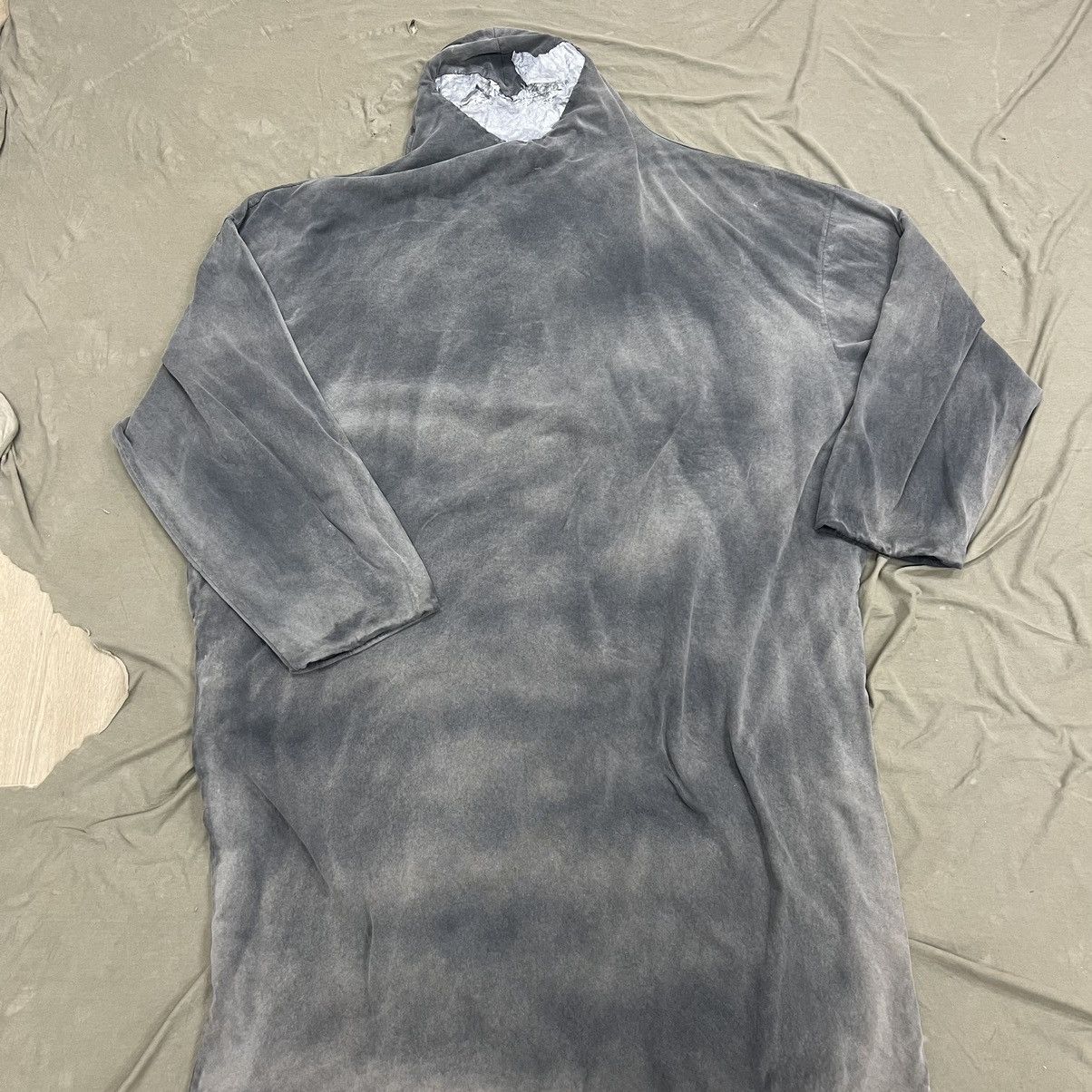 Kanye West × Yeezy Yeezy Sample Season 9 Masked Visor Robe | Grailed