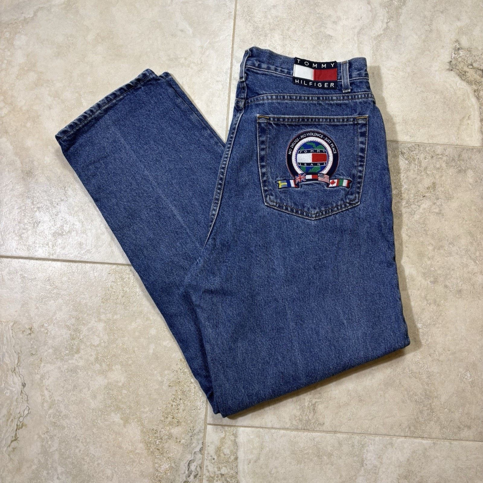 Tommy Hilfiger Vintage Tommy Hilfiger Jeans 36x32 Flag Embroidered Baggy Size US 36 / EU 52 - 1 Thumbnail