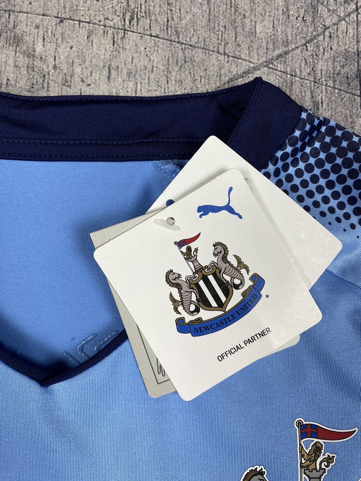 Puma Puma New Castle Pawer Cell Soccer Jersey Size US L / EU 52-54 / 3 - 8 Thumbnail