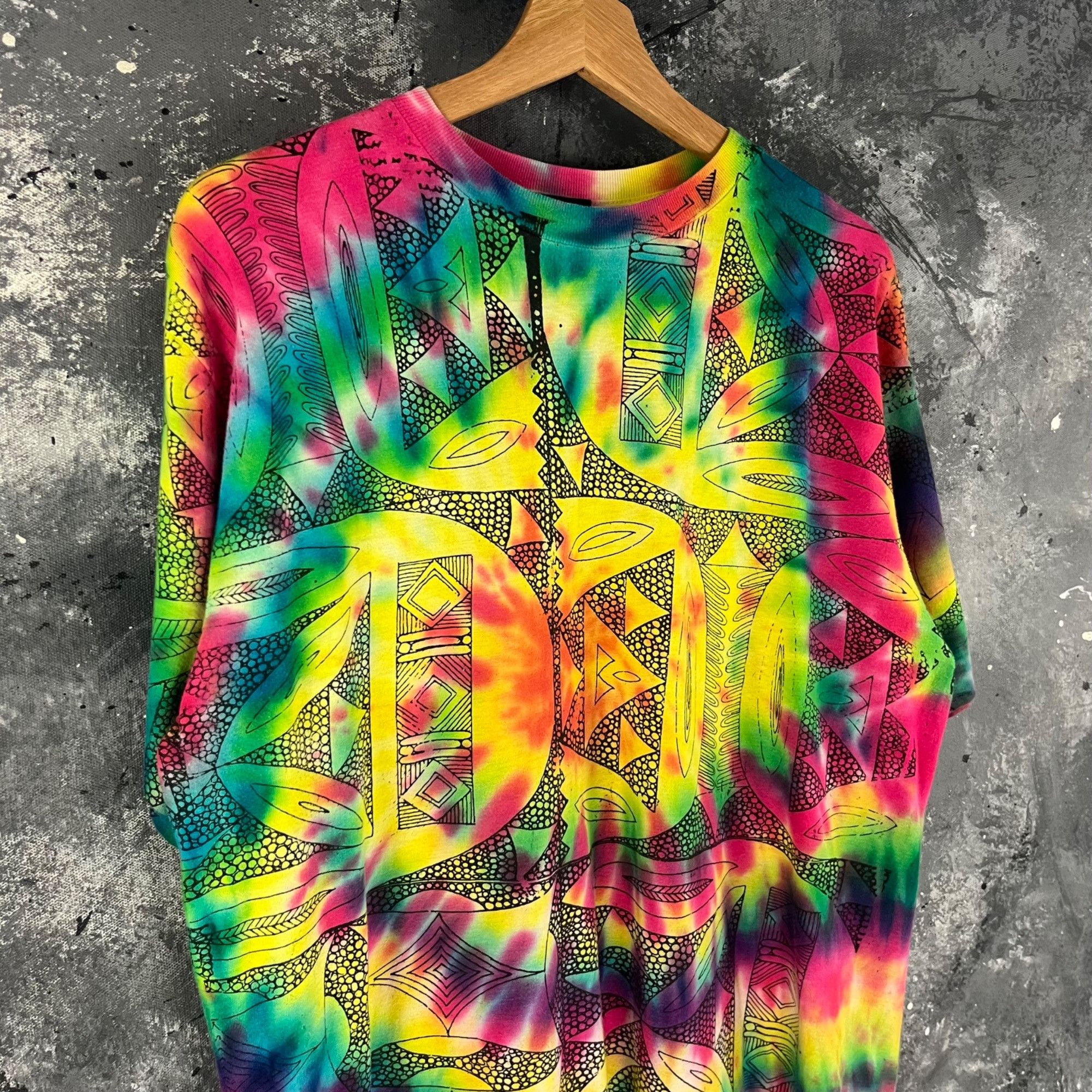 Vintage Vintage Tribal tie dye shirt Size US L / EU 52-54 / 3 - 2 Thumbnail