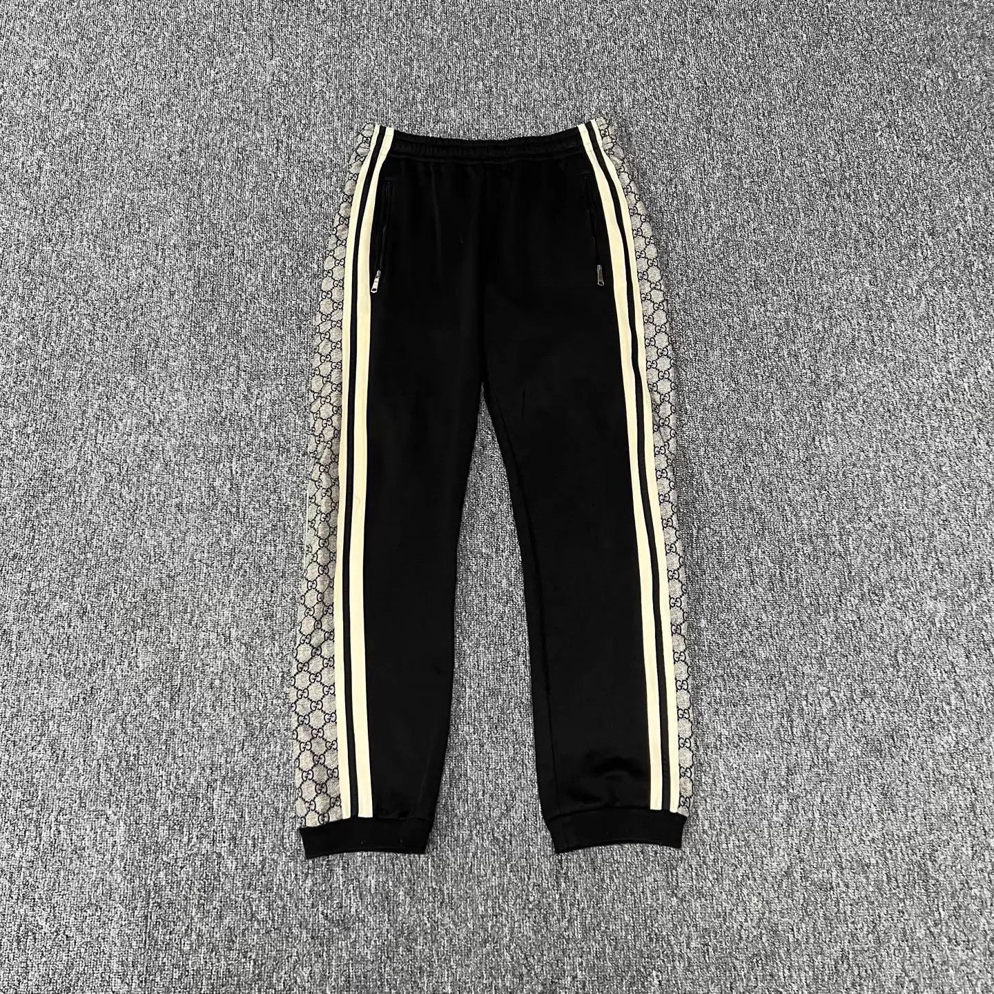 Gucci Gucci Snake Stripe Track Pants XS 99 New Size US 28 / EU 44 - 1 Thumbnail