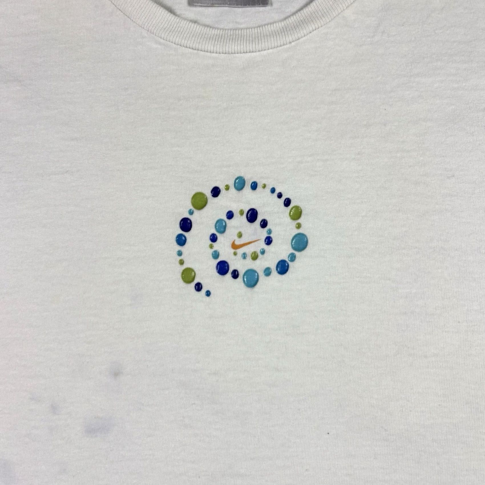 Nike VINTAGE Nike T Shirt Women’s Top White Shirt Sleeve Center Swoosh Rhinestone Sm Shirt Womens 90s Size S / US 4 / IT 40 - 6 Thumbnail