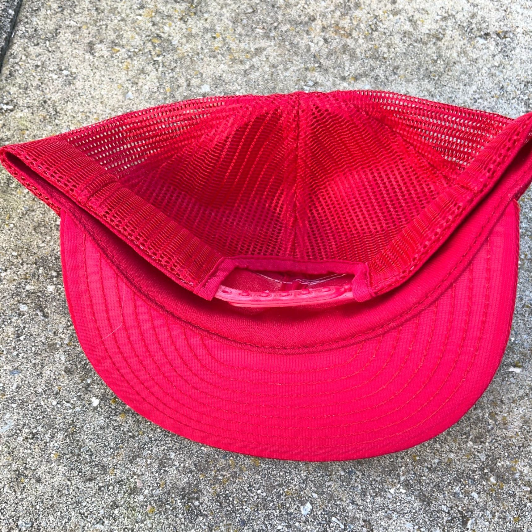 Vintage VINTAGE Louisville MFG Trucker Hat Cap Made IN USA Adjustable Red Cotton Twill 80s 90s Classic Logo Men"} Size ONE SIZE - 5 Thumbnail