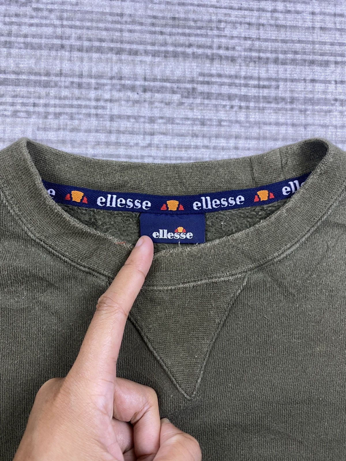 Ellesse × Japanese Brand × Vintage Vintage Ellesse Embroidery Logo Sweatshirt Size US L / EU 52-54 / 3 - 7 Thumbnail