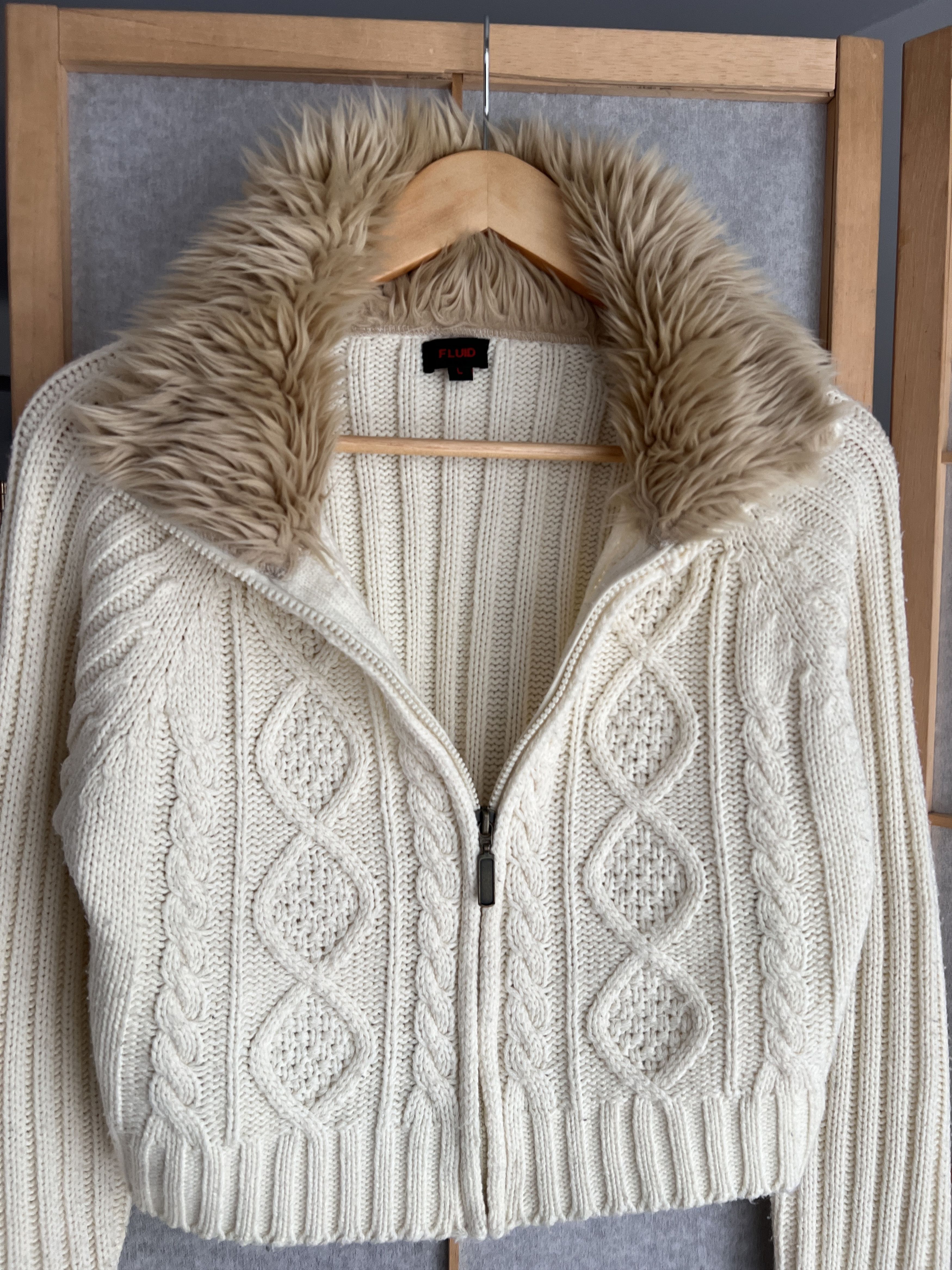 Hysteric Glamour Vintage 2000s cable knit cropped sweater faux fur collar y2k Size L / US 10 / IT 46 - 10 Thumbnail