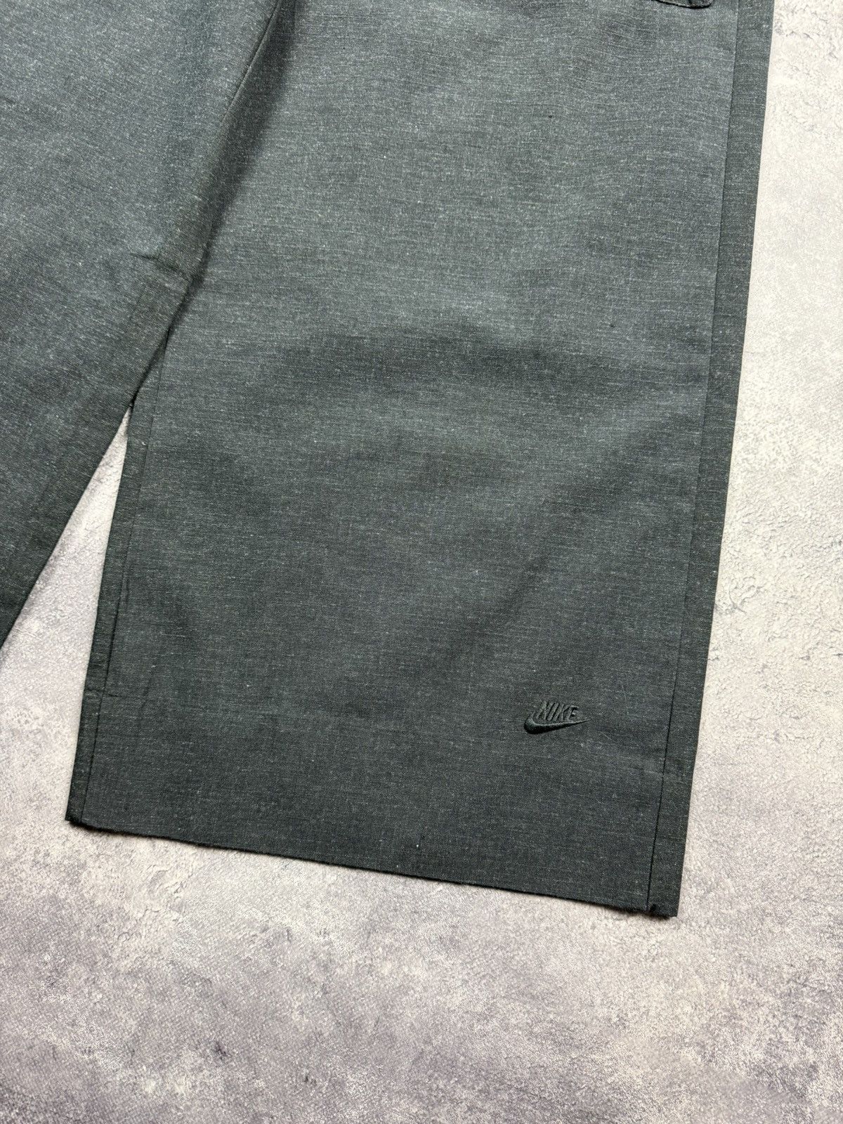 Nike Nike Sportswear Tech Pack Baggy Cargo Pants Women’s Size 28" / US 6 / IT 42 - 7 Thumbnail