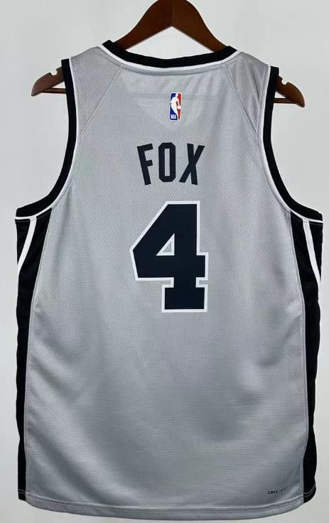 NBA 2026 San Antonio Spurs #4 De’Aaron Fox Jersey Size US S / EU 44-46 / 1 - 2 Thumbnail