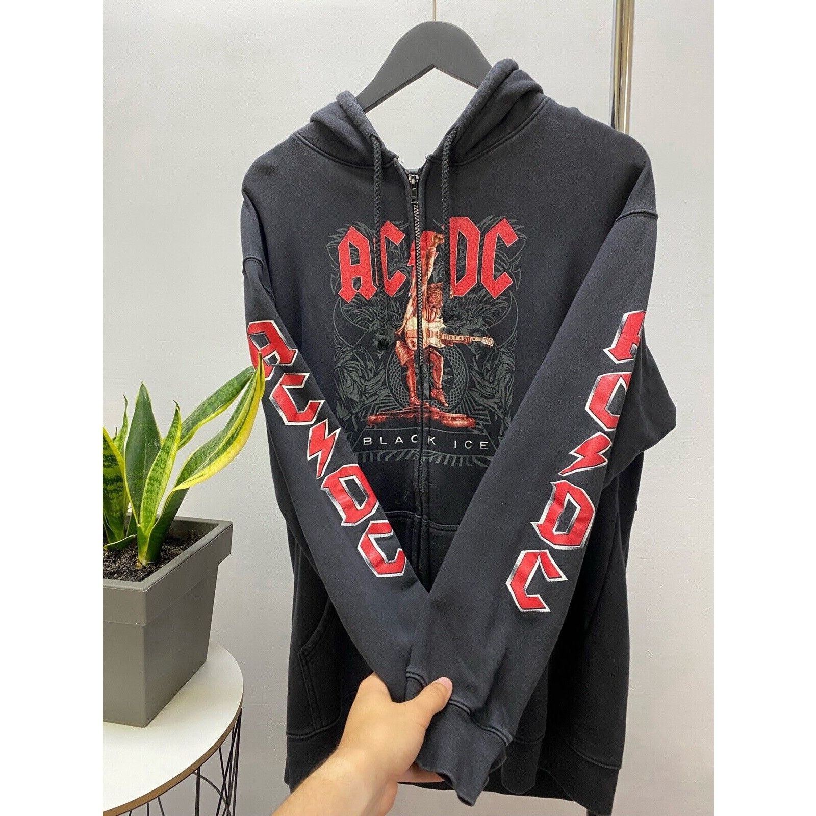 AC/DC × Vintage AC/DC Black Ice 2000s Zip Up Hoodie Promo Album Faded XL Size US XL / EU 56 / 4 - 18 Thumbnail
