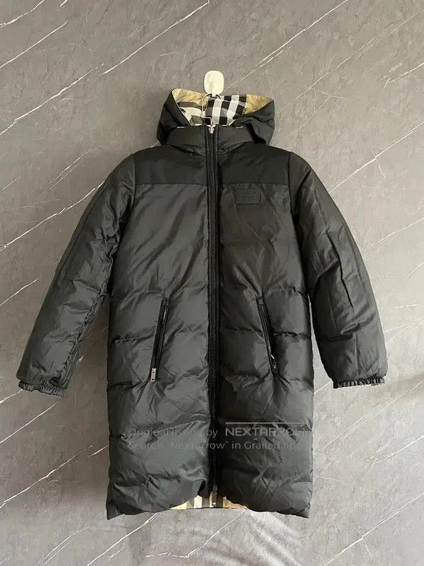 Burberry Burberry Black Women's Down Coat. Size L / US 10 / IT 46 - 1 Thumbnail