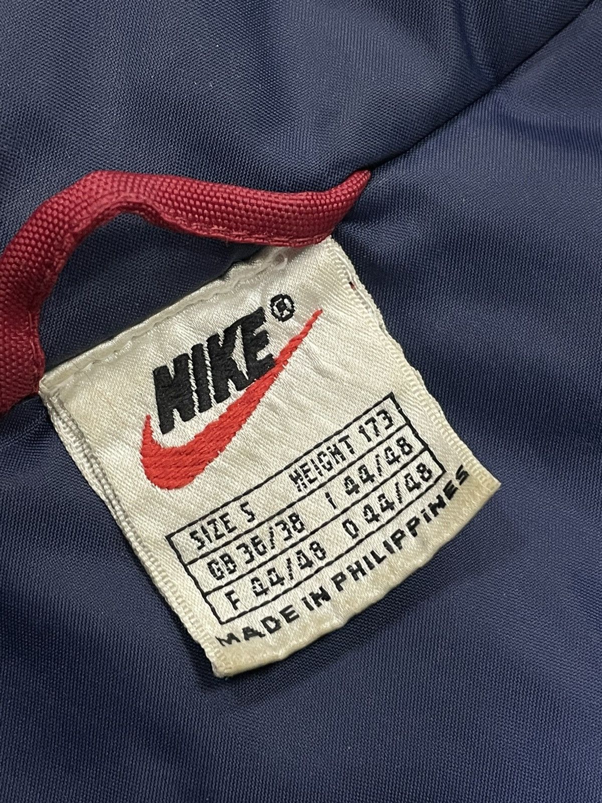 Nike Vintage Nike Big Swoosh Insulated Jacket Size US M / EU 48-50 / 2 - 6 Thumbnail