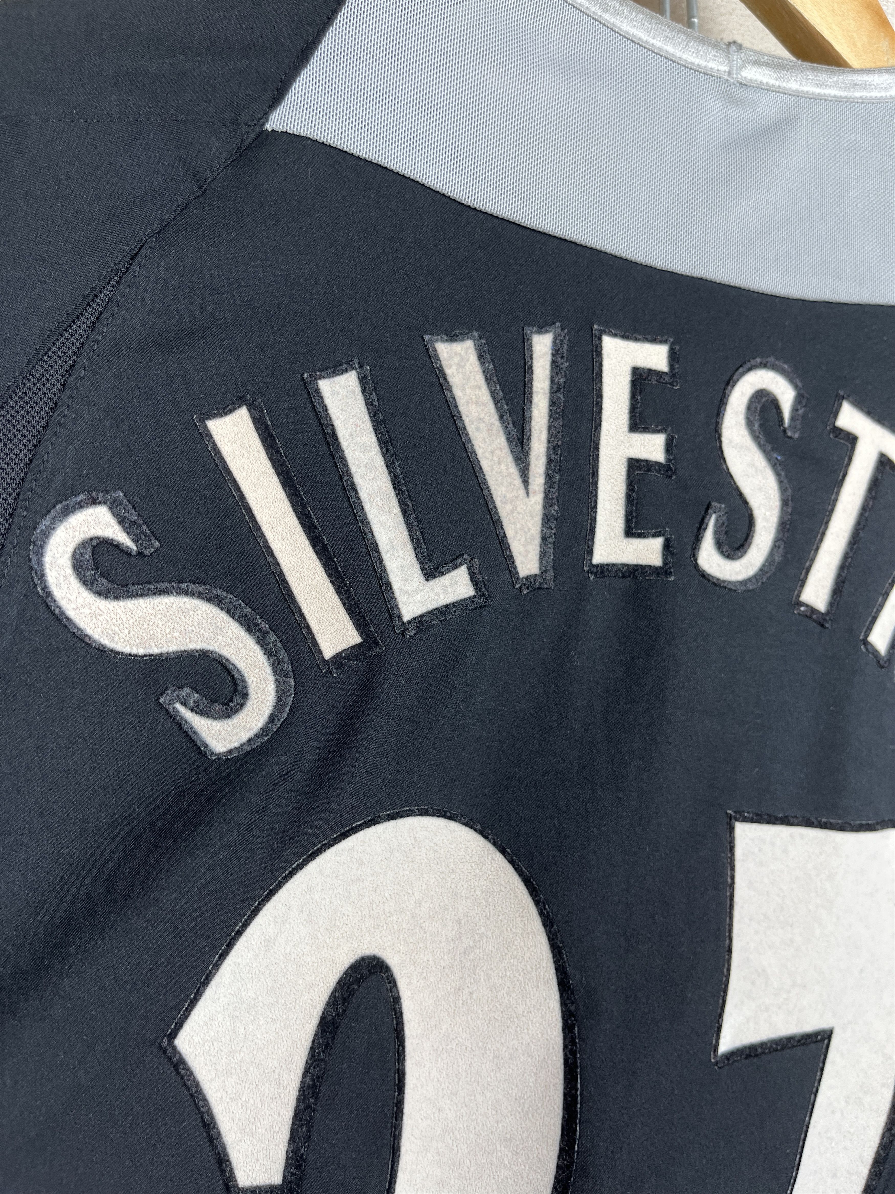 Nike 2002-2004 Manchester United # 27 Silvestre Soccer Jersey Size US S / EU 44-46 / 1 - 5 Thumbnail