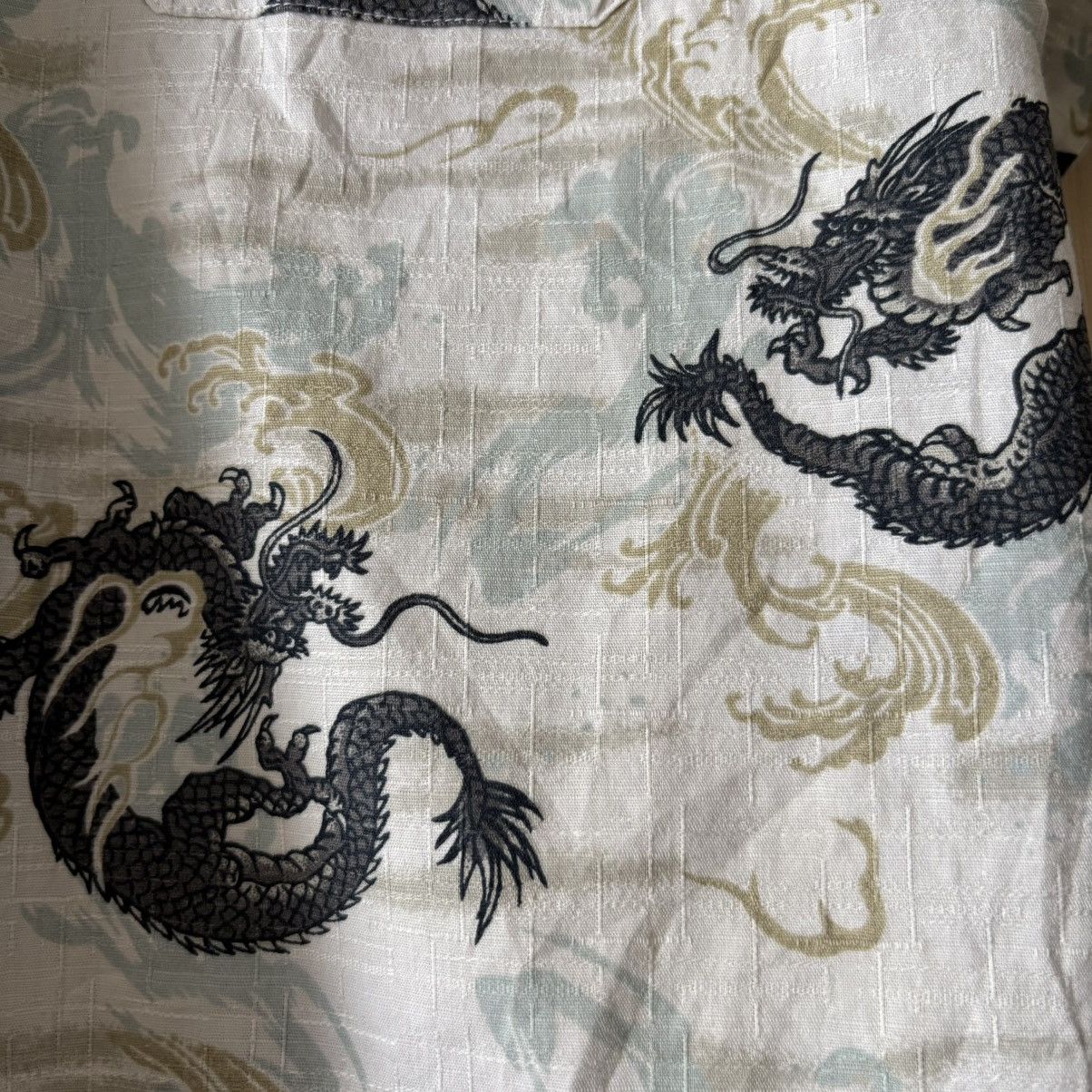 Japanese Brand Y2K Sukajan Souvenir Dragon Art Pattern Shirts Size US XL / EU 56 / 4 - 5 Thumbnail