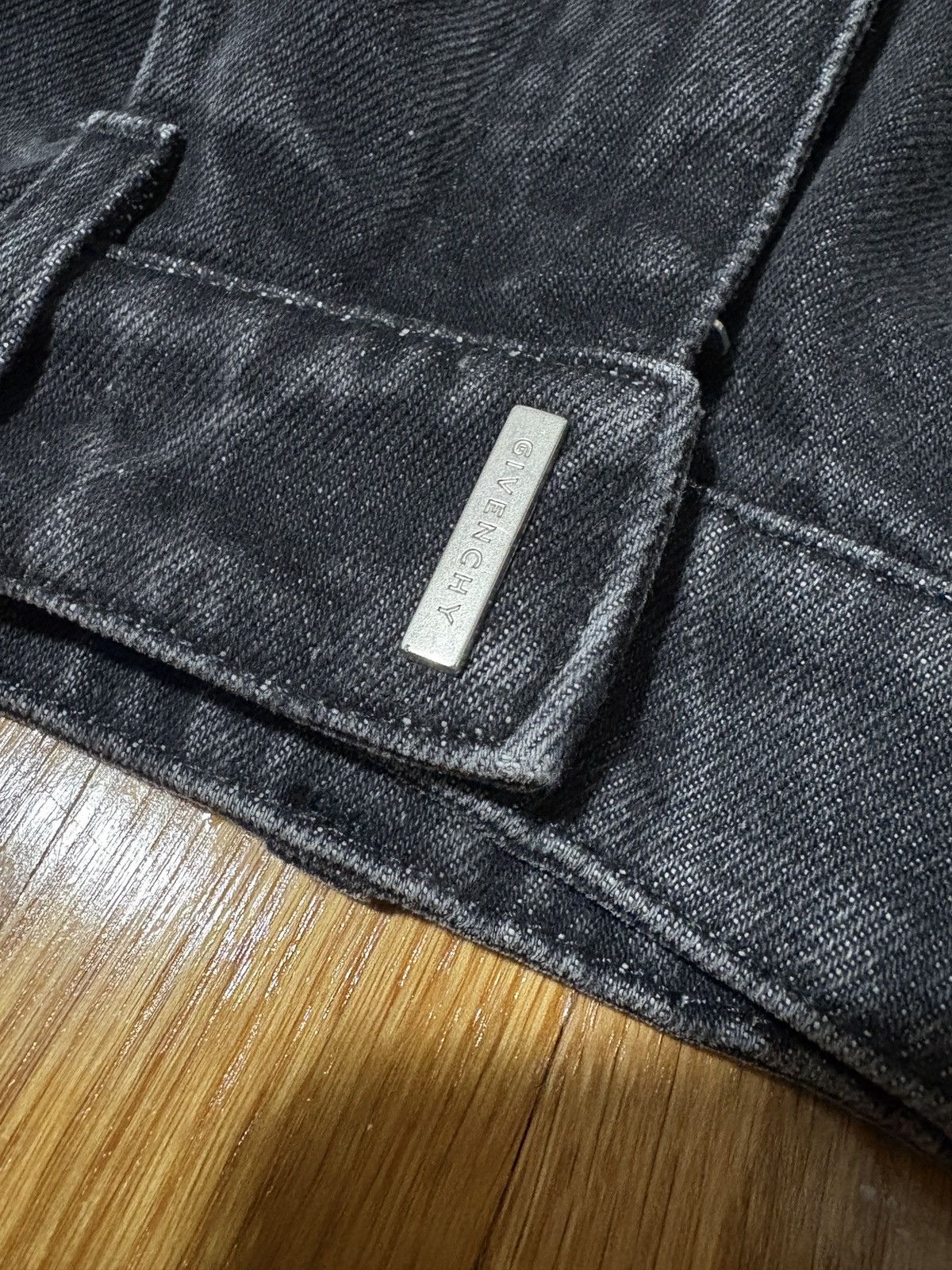 Givenchy Givenchy Wide Jeans Size US 30 / EU 46 - 11 Thumbnail