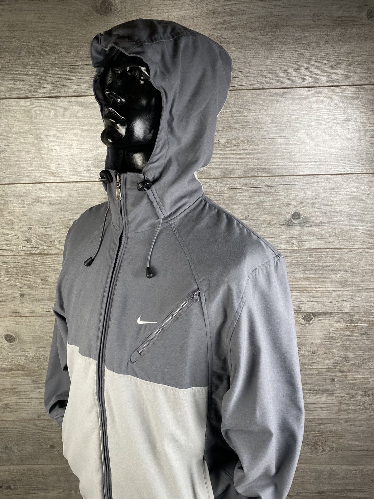 Nike Vintage Nike windbreaker with drawstring Y2K Gorpcore style Size US M / EU 48-50 / 2 - 8 Thumbnail