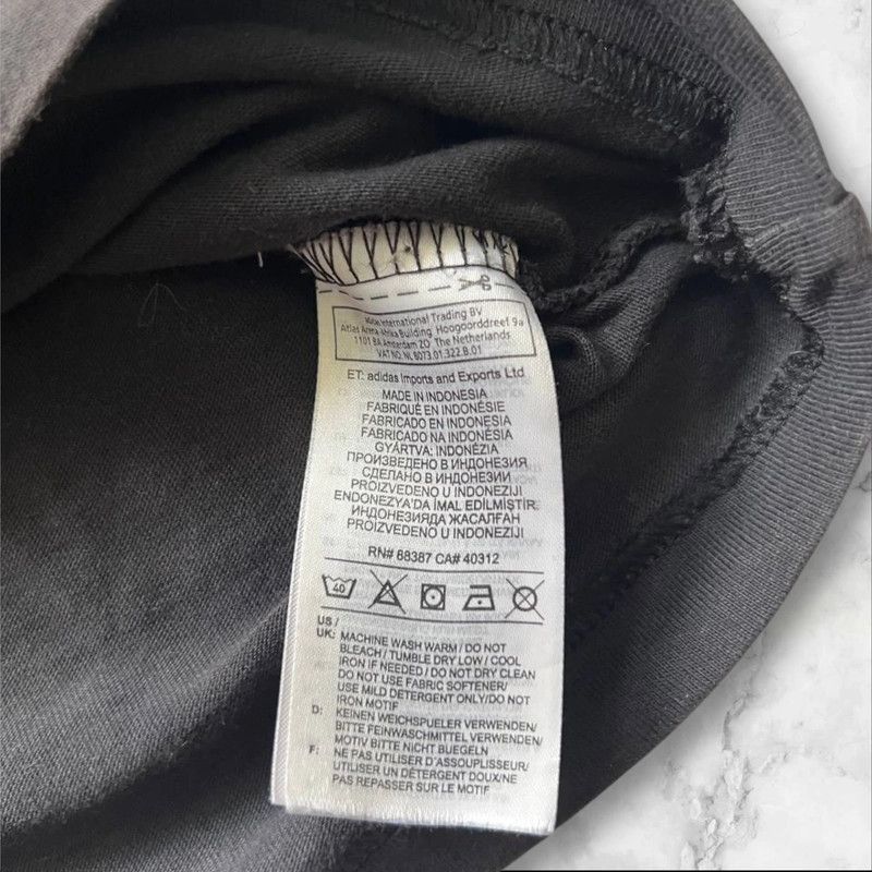 Adidas Adidas black and white T-shirt Size US M / EU 48-50 / 2 - 5 Thumbnail