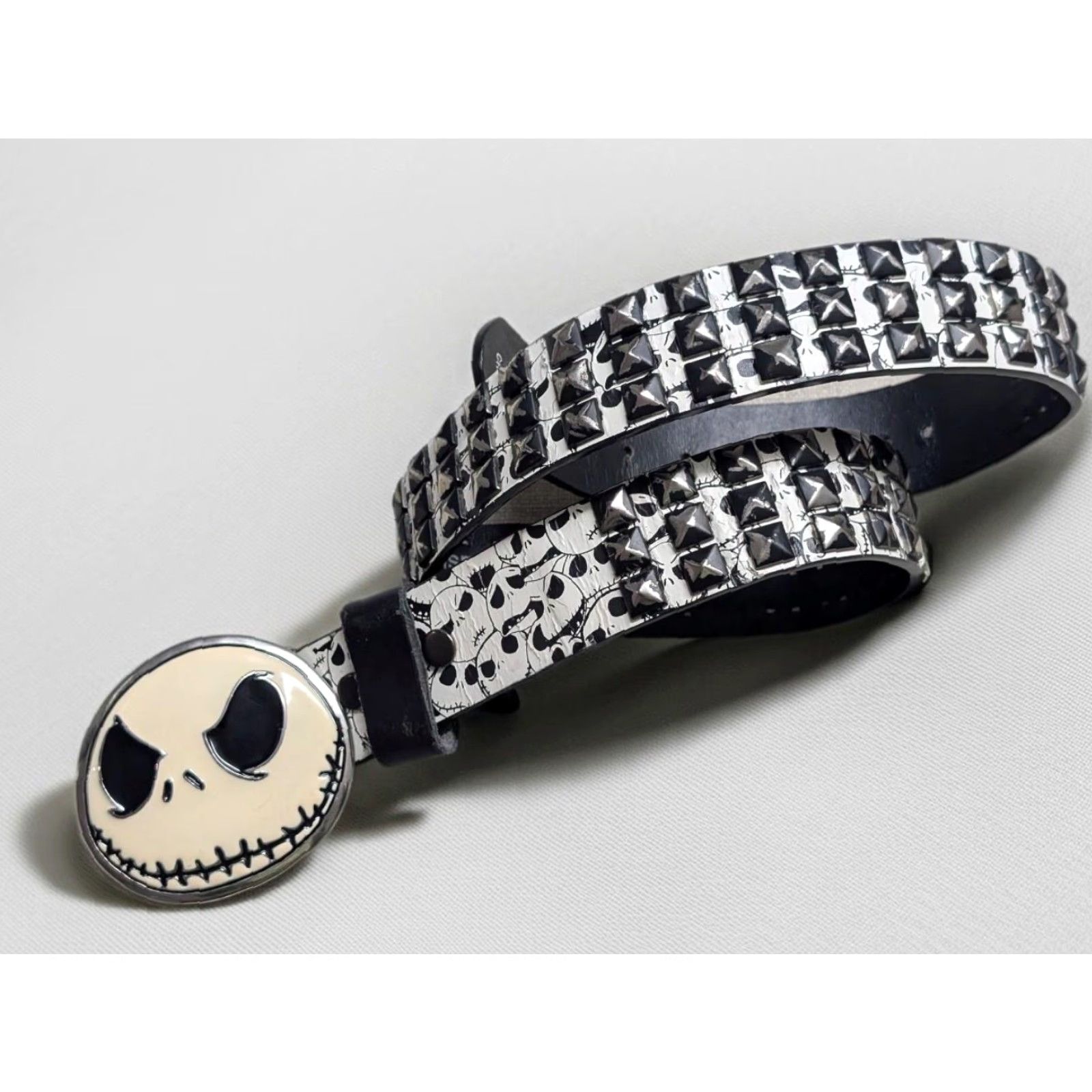 Disney VINTAGE Disney Y2K STUDDED belt 36 bonded leather Western belt Men Mens 36 Nightmare Before Christmas Size 36 - 2 Thumbnail