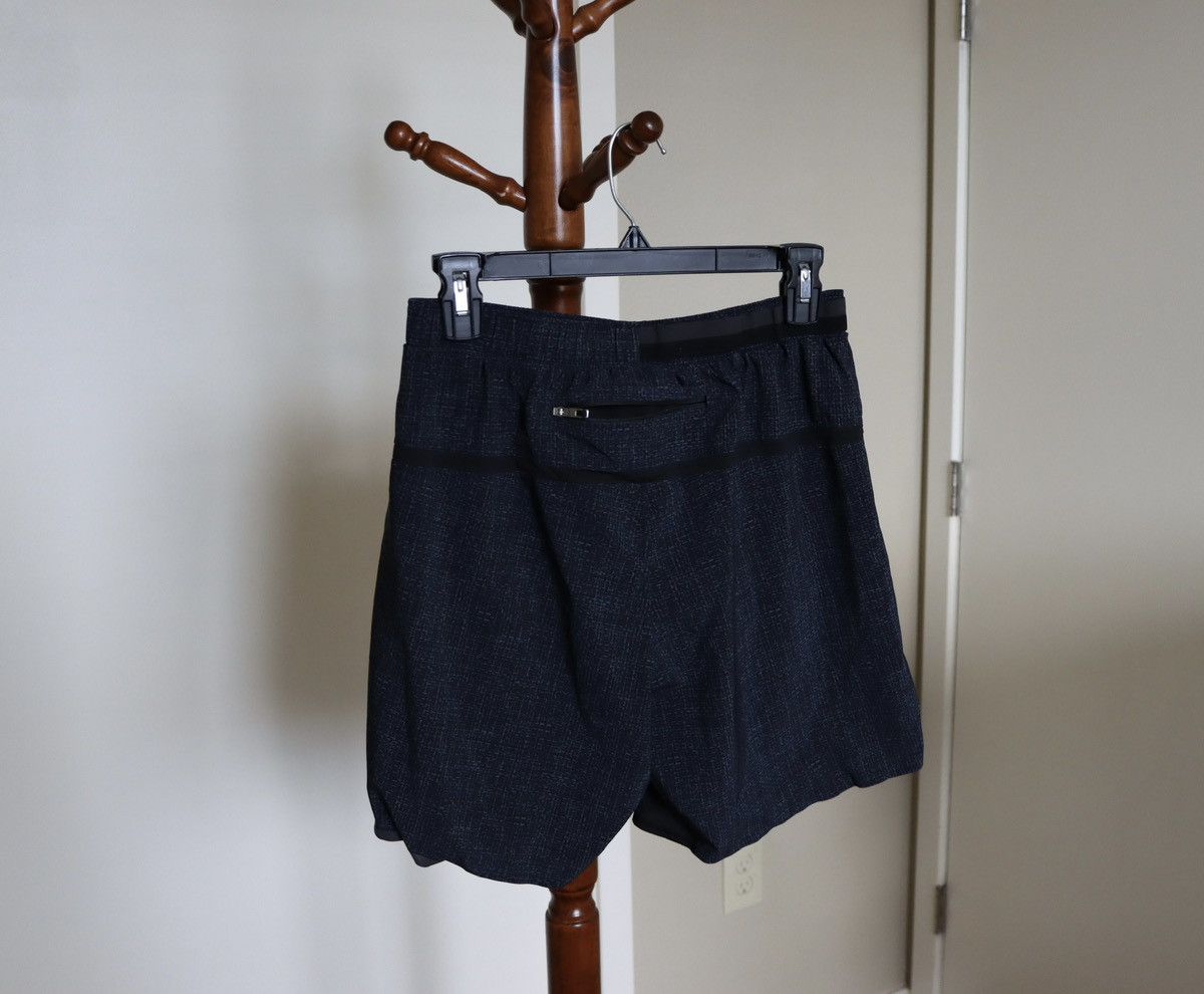 Lululemon Lululemon Running Shorts Size US 30 / EU 46 - 2 Thumbnail