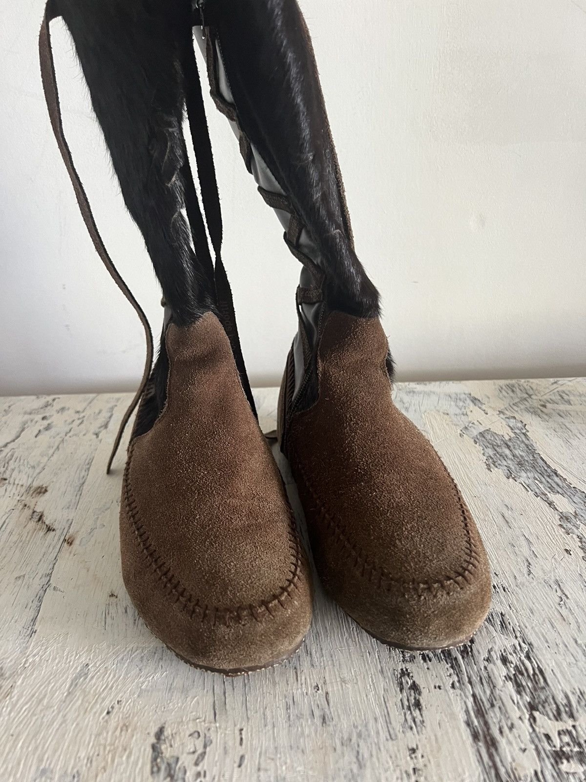 Le Coq Sportif × Vintage Le Coq Sportif vintage suede fur hi top sneakers Size US 7 / IT 37 - 2 Thumbnail