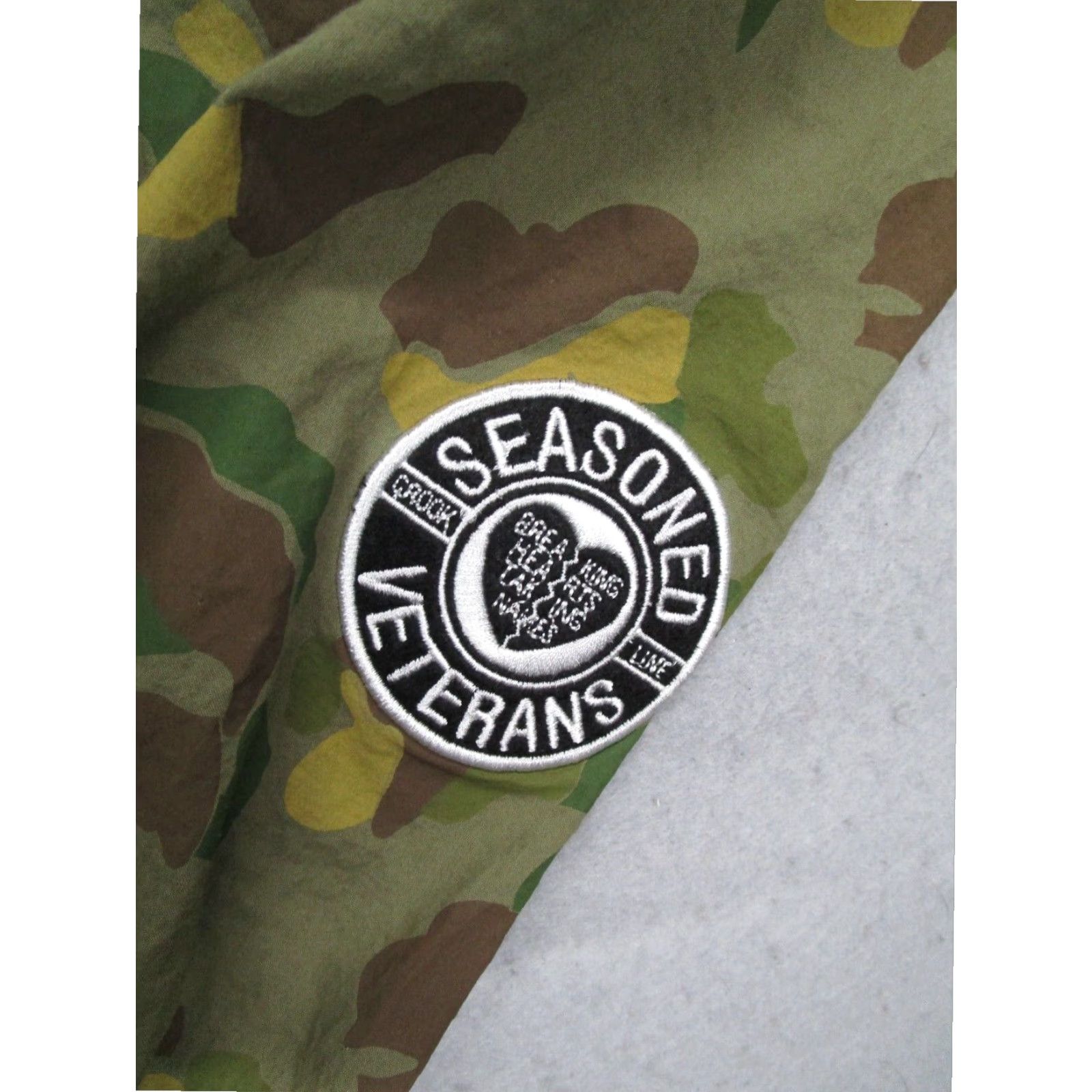 Crooks & Castles Crooks & Castles Green Camo Button Up Shirt Mens XL Long Sleeve Cotton Size US XL / EU 56 / 4 - 4 Thumbnail