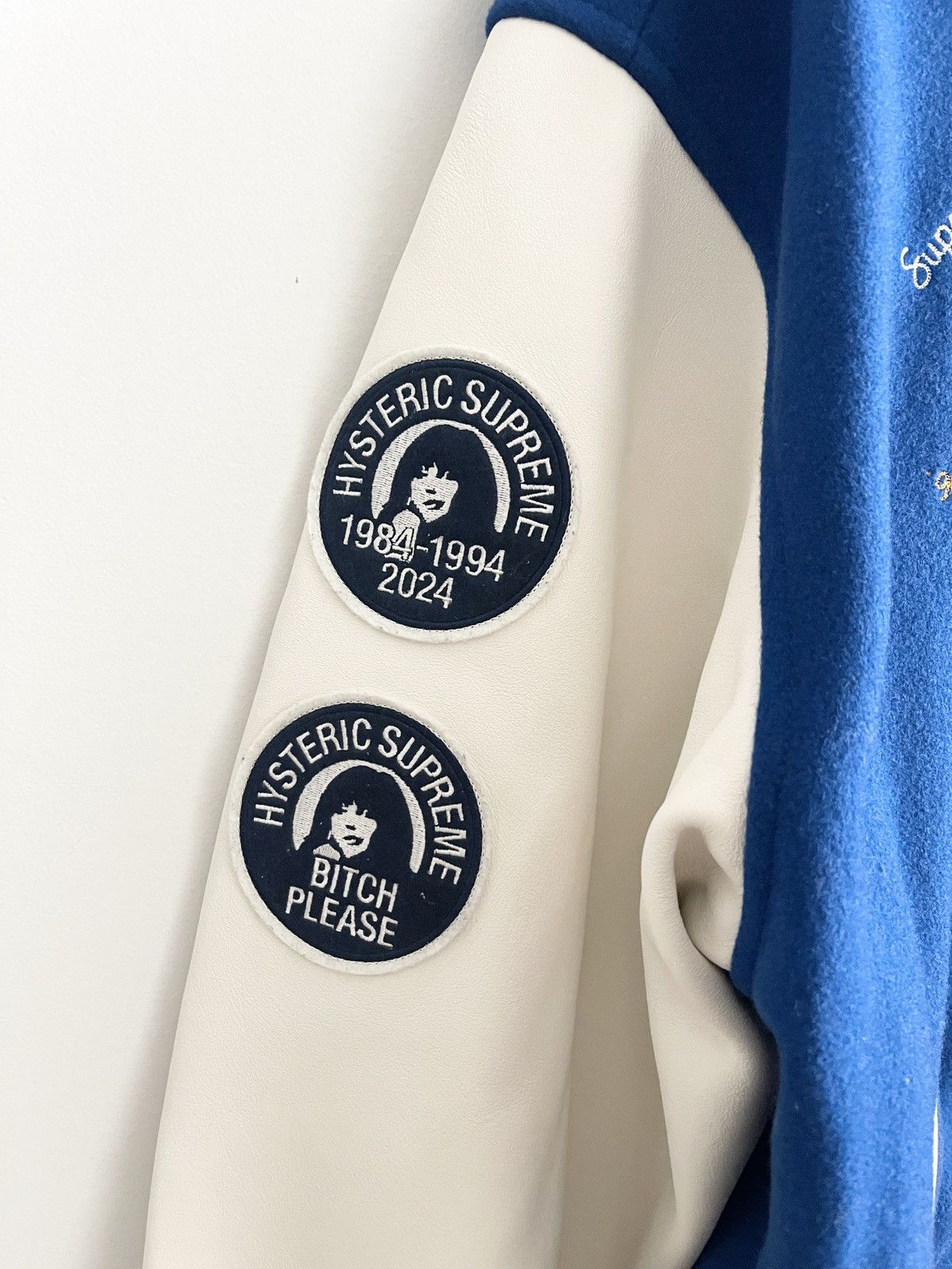 Hysteric Glamour × Supreme RARE! 2024 Supreme x Hysteric Glamour Smoke Varsity Jacket Size US M / EU 48-50 / 2 - 5 Thumbnail