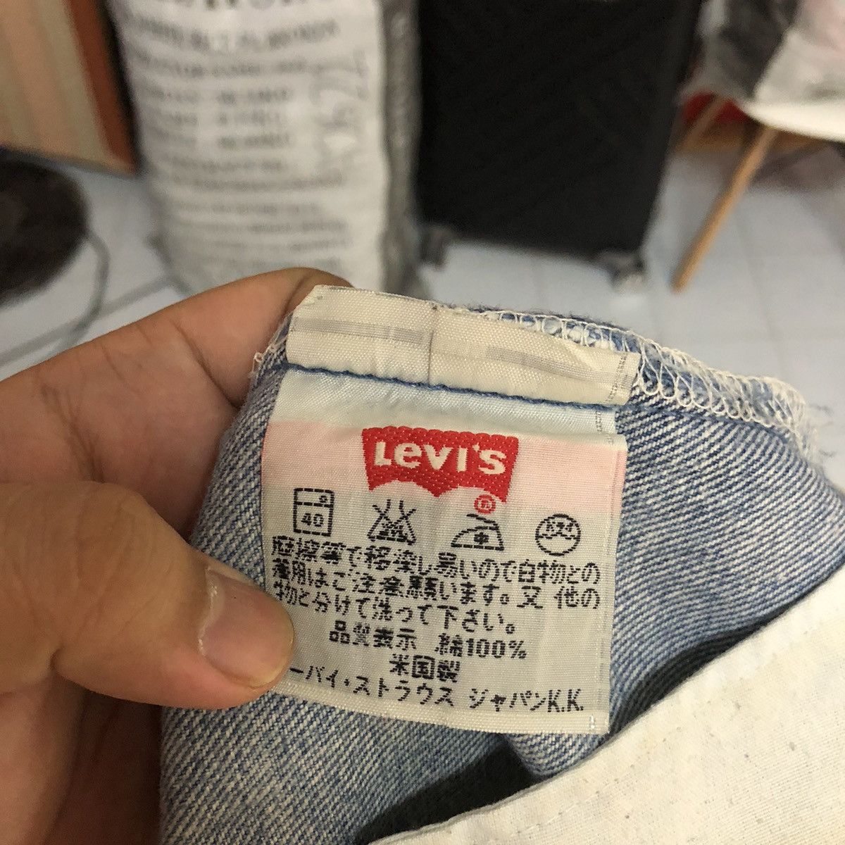 Levi's Levis 501 vintage ripped Blue Denim Pants #A2578 Size US 37 - 20 Thumbnail