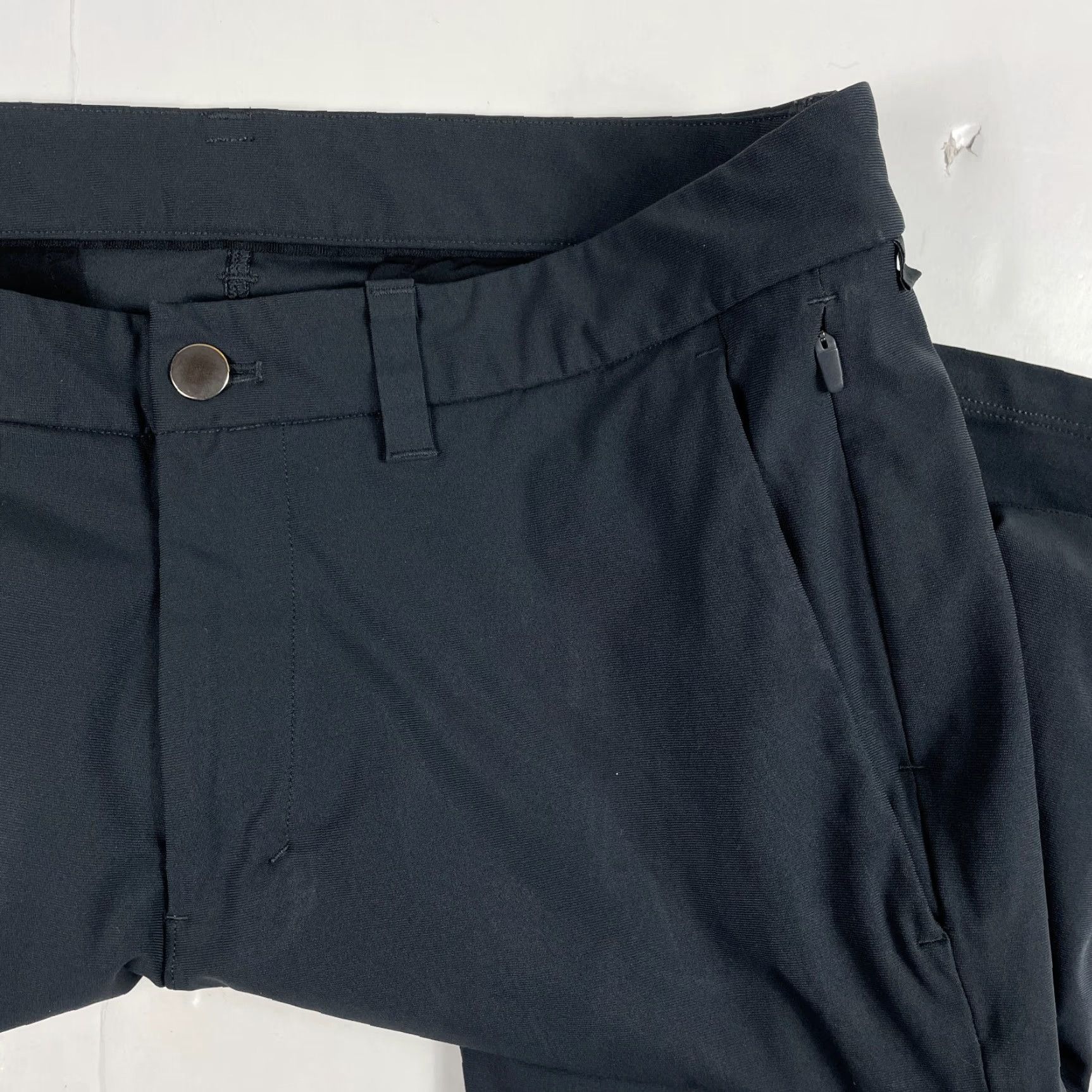 Lululemon Lululemon Pants Mens 34 x 32 Gray ABC Chino Slim Tapered Golfer Golfing Pants (5-Pocket) Slim Rise Mid WC Mens Size US 34 / EU 50 - 6 Thumbnail
