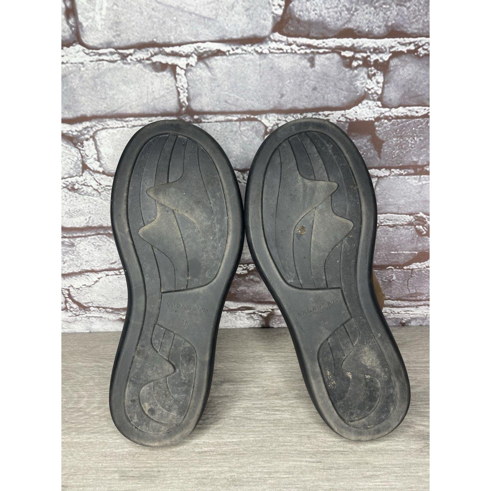 Vagabond Vagabond Blenda Brown Nubuck Leather Slide Platform Sandals Size US 7.5 / IT 37.5 - 13 Thumbnail