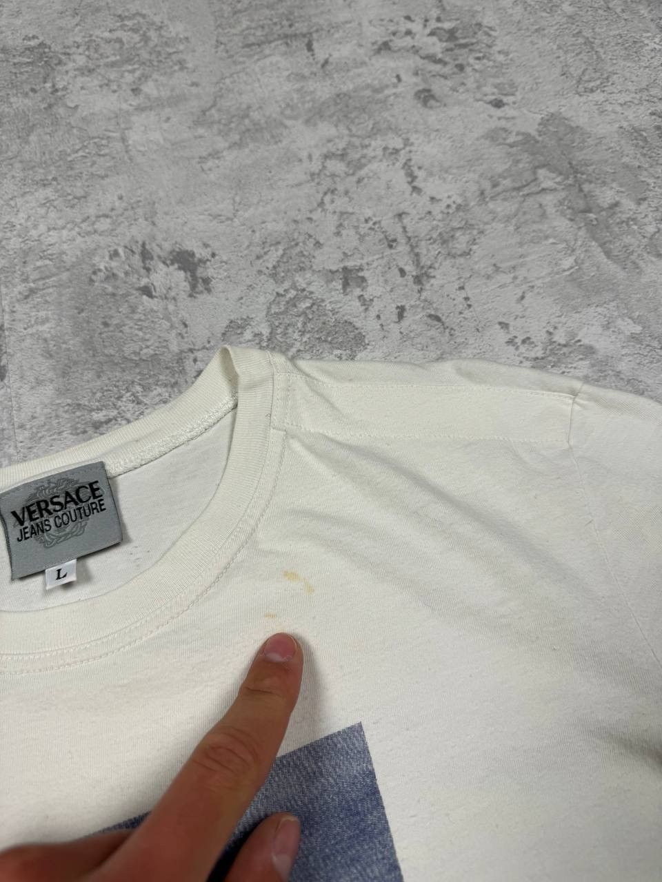 Versace RARE Vintage Rock And Royalty Gianni Versace T-Shirt Size L / US 10 / IT 46 - 11 Thumbnail
