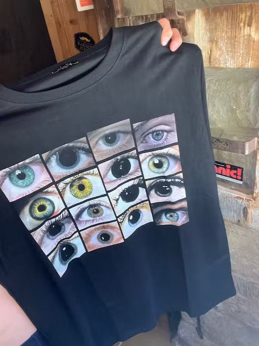 Japanese Brand Eye world Tshirt Size US XL / EU 56 / 4 - 9 Thumbnail
