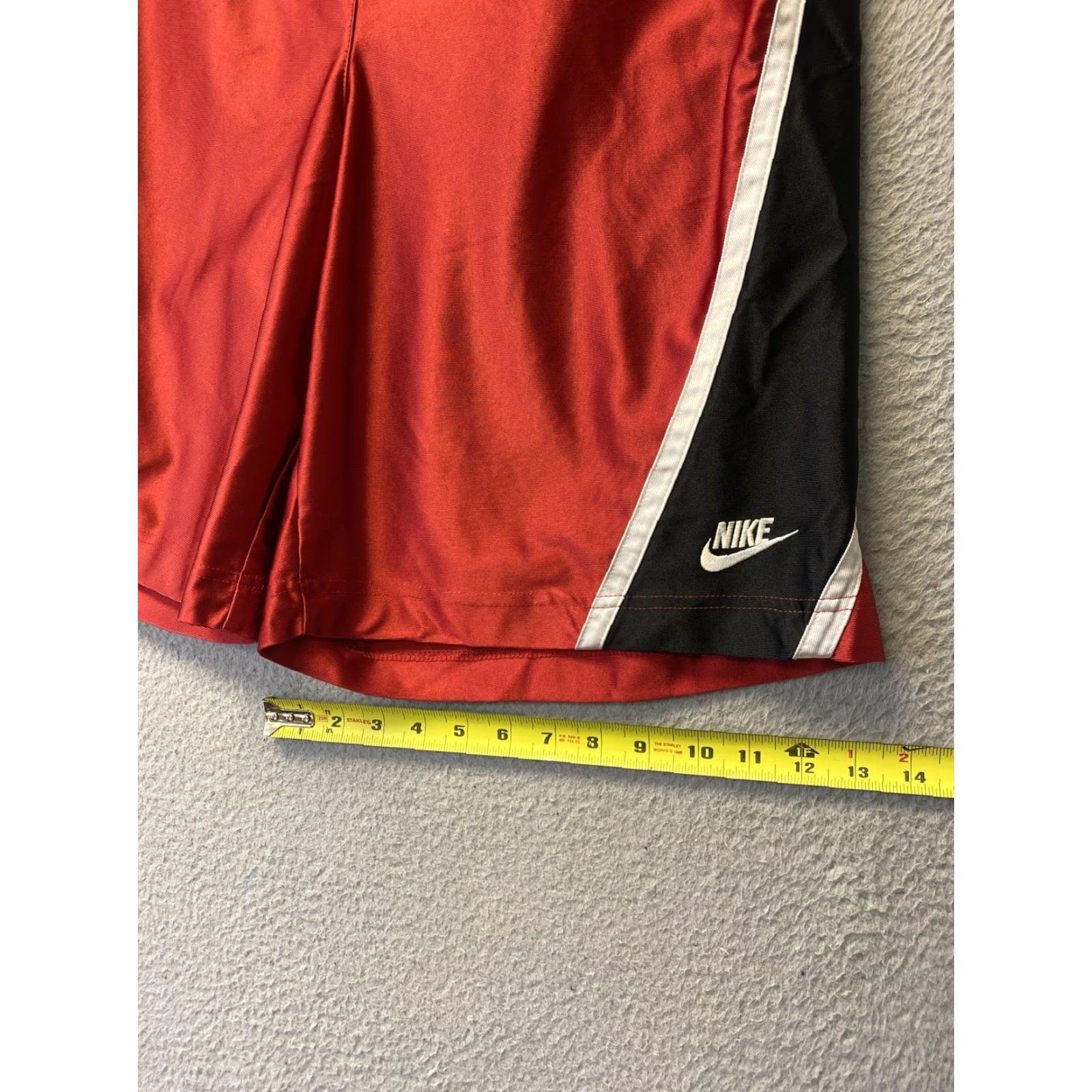 Nike Nike Mens Activewear Shorts Size L Red Black /114-50 Size US 31 - 6 Thumbnail