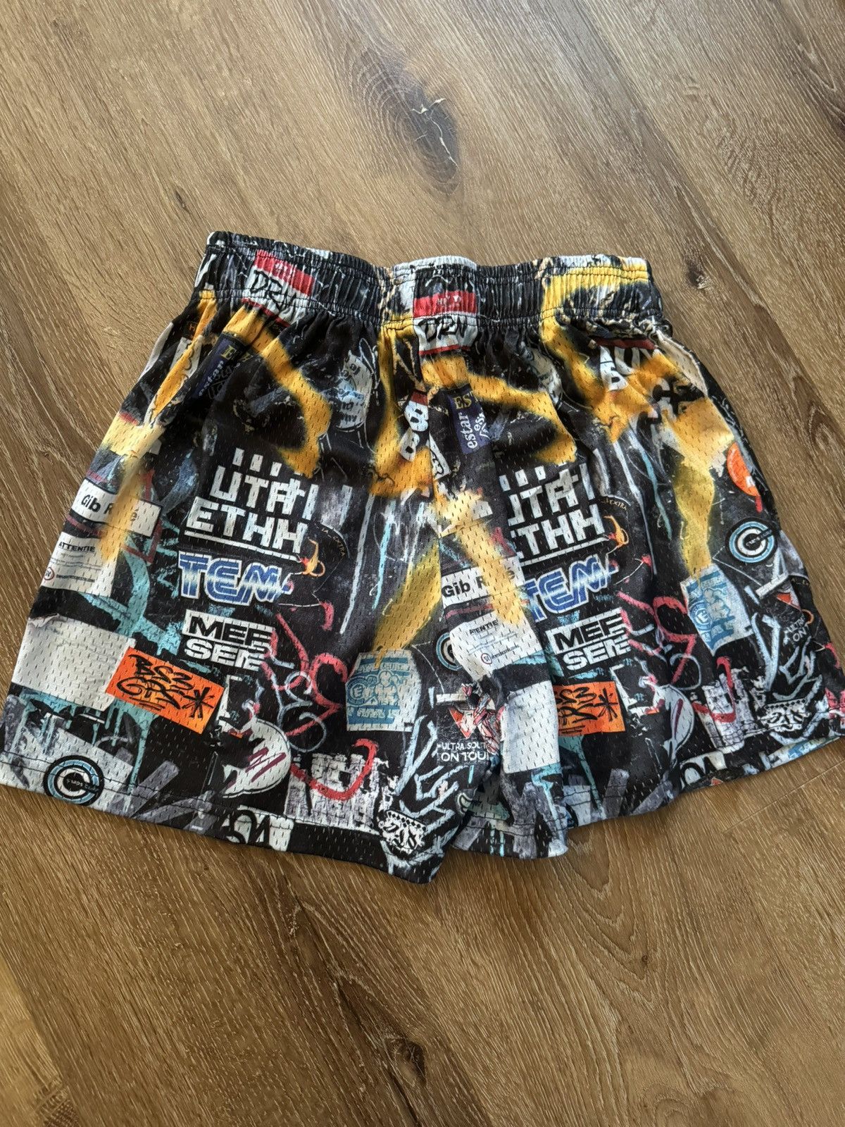 Gymshark Inaka Power Mesh Shorts Size US 33 - 2 Thumbnail