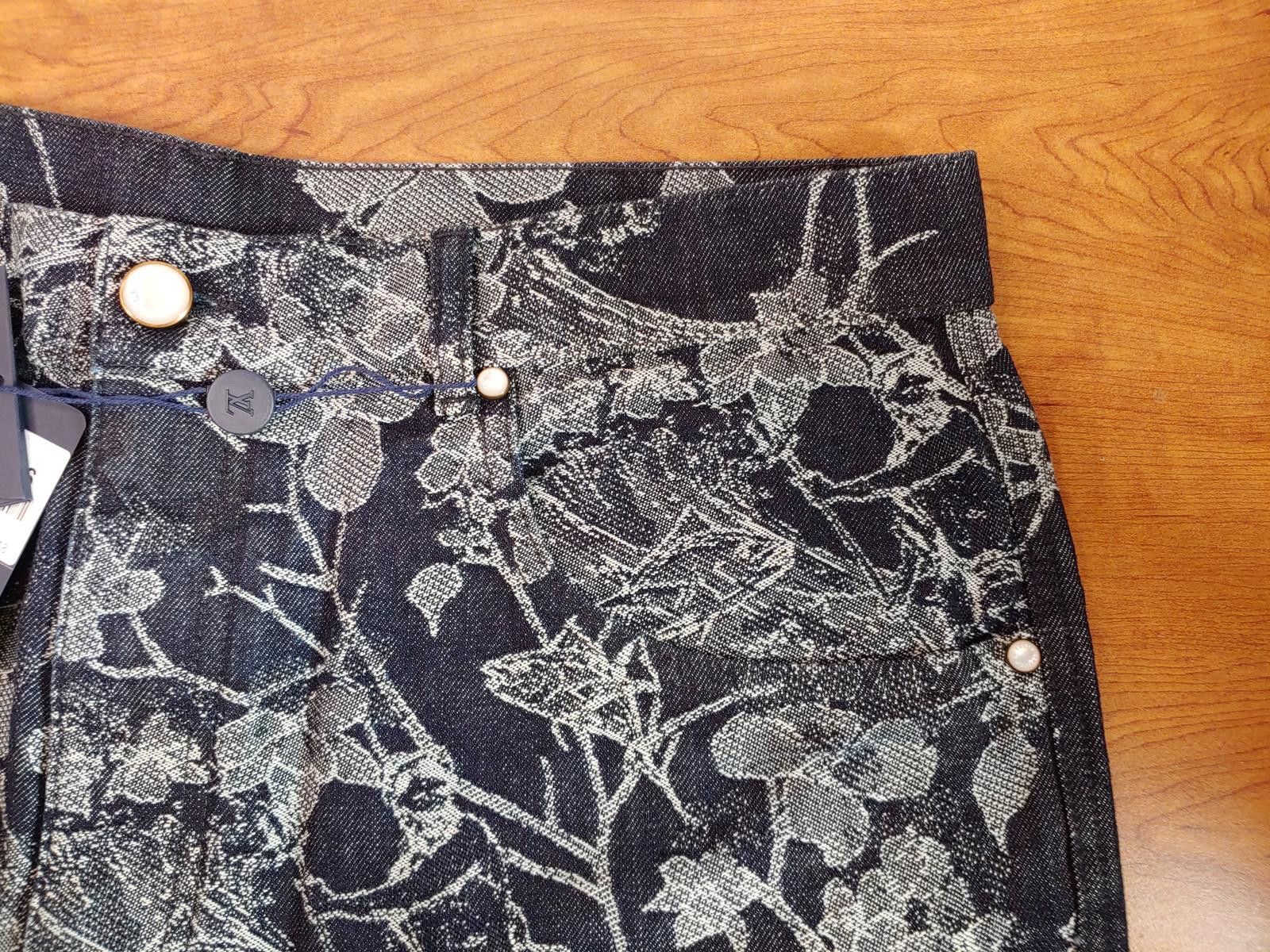 Louis Vuitton Louis Vuitton LV Waves Floral Jacquard Denim Shorts in Blue Size US 36 / EU 52 - 6 Thumbnail