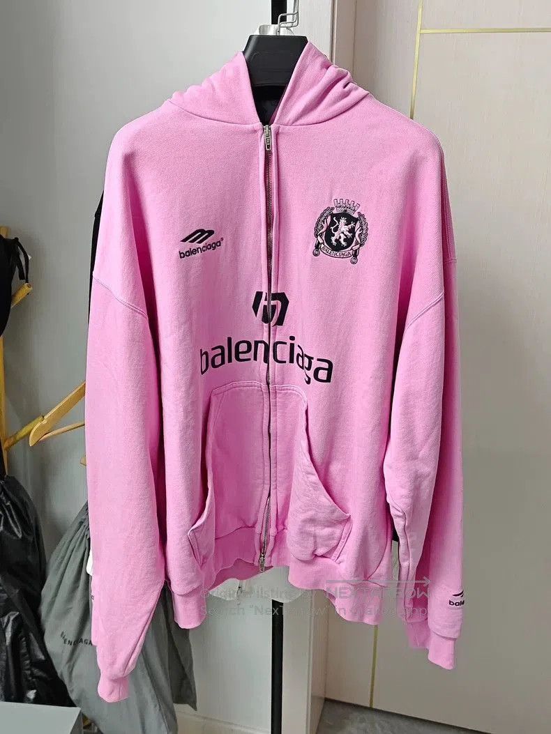 Balenciaga Balenciaga Manchester United Soccer Hoodie. Size US XS / EU 42 / 0 - 1 Thumbnail