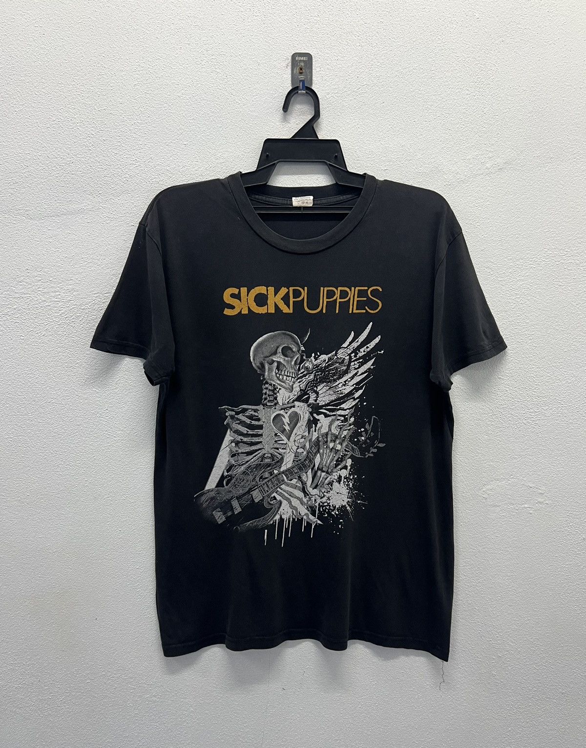 Band Tees × Hanes × Vintage VINTAGE HANES SICK PUPPIES SHIRT Size US L / EU 52-54 / 3 - 1 Thumbnail