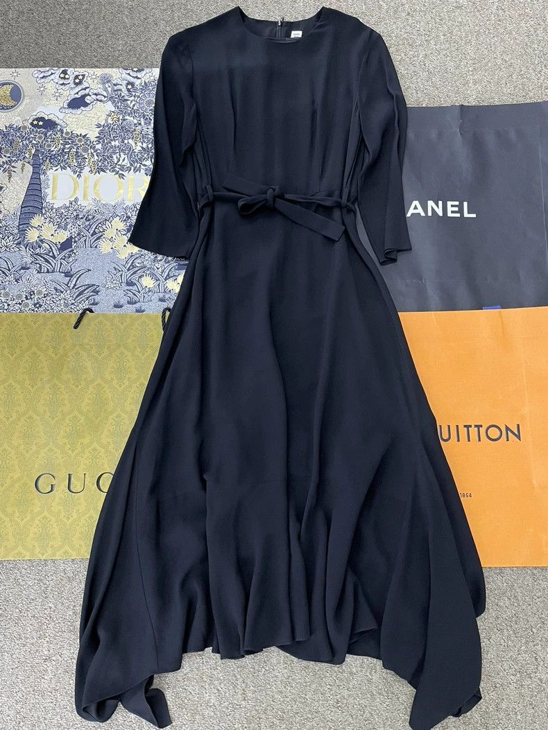 hermes black dress Hermès Vintage Black Silk Crepe Layered Bias Dress – Amarcord Vintage  Fashion main image 1