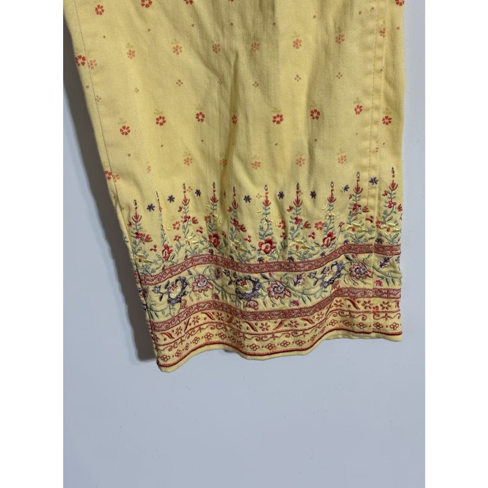 Etro VINTAGE Real Clothes Pants Womens 8 High Rise Embroidered Floral Yellow 70s Boho Hippie Festival Beach 80s Flower Cottagecore Womens Size 30" / US 8 / IT 44 - 3 Thumbnail