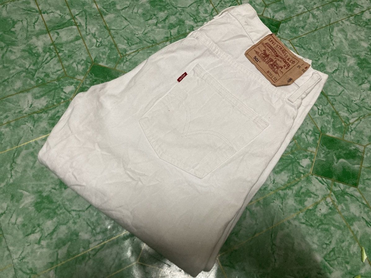 Levi's Vintage Clothing Vintage Levi’s 501 White Baggy 130 Year Size US 30 / EU 46 - 1 Thumbnail
