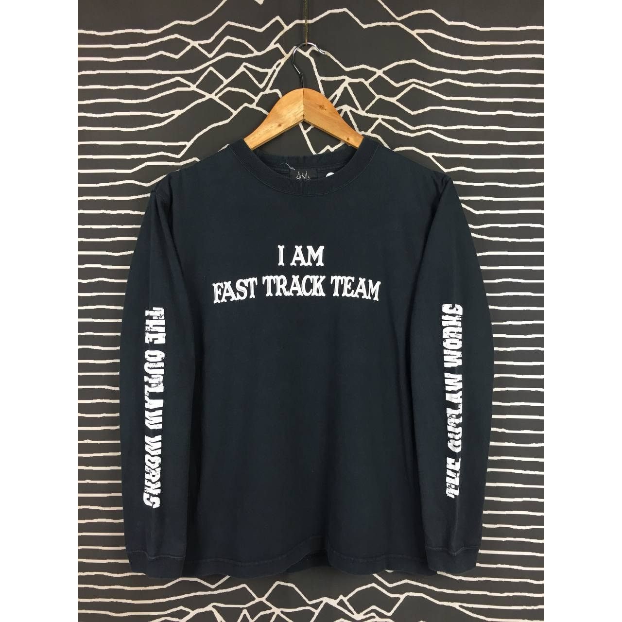 Vintage The Outlaw Works Motorcycle Enthusiast Longsleeve Tee Size US S / EU 44-46 / 1 - 6 Thumbnail
