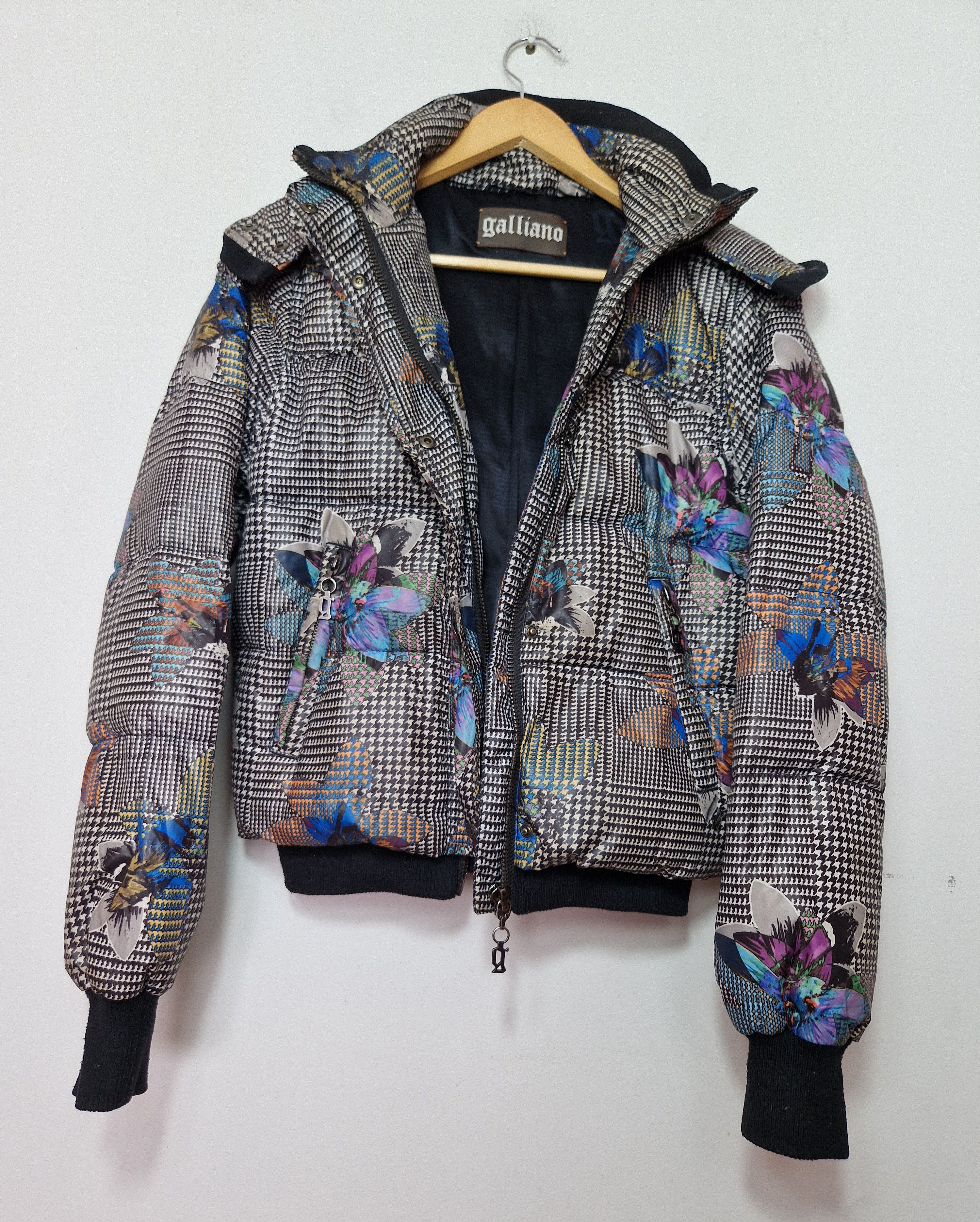 John Galliano × Vintage John Galliano vintage y2k gazette newspaper puffer Size S / US 4 / IT 40 - 4 Thumbnail