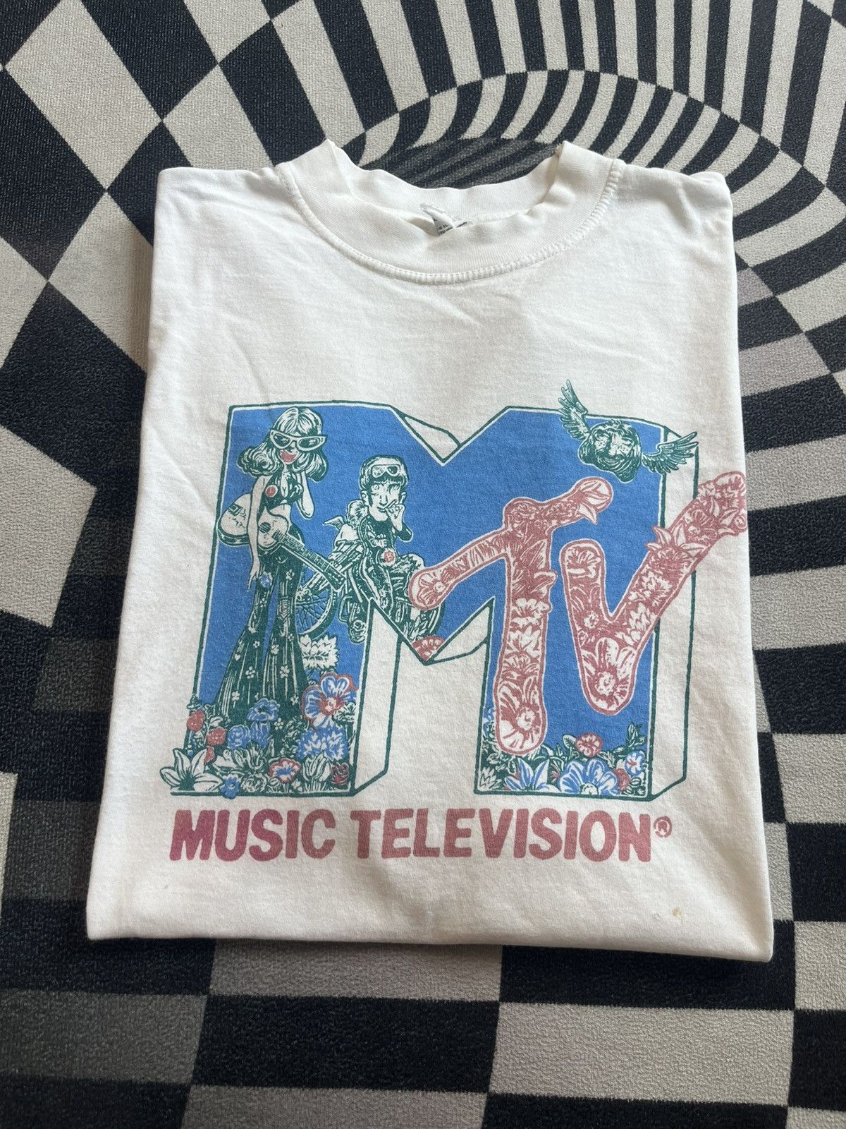 Mtv Vintage MTV music television Flower Power 90’s Tshirt Size US XL / EU 56 / 4 - 1 Thumbnail