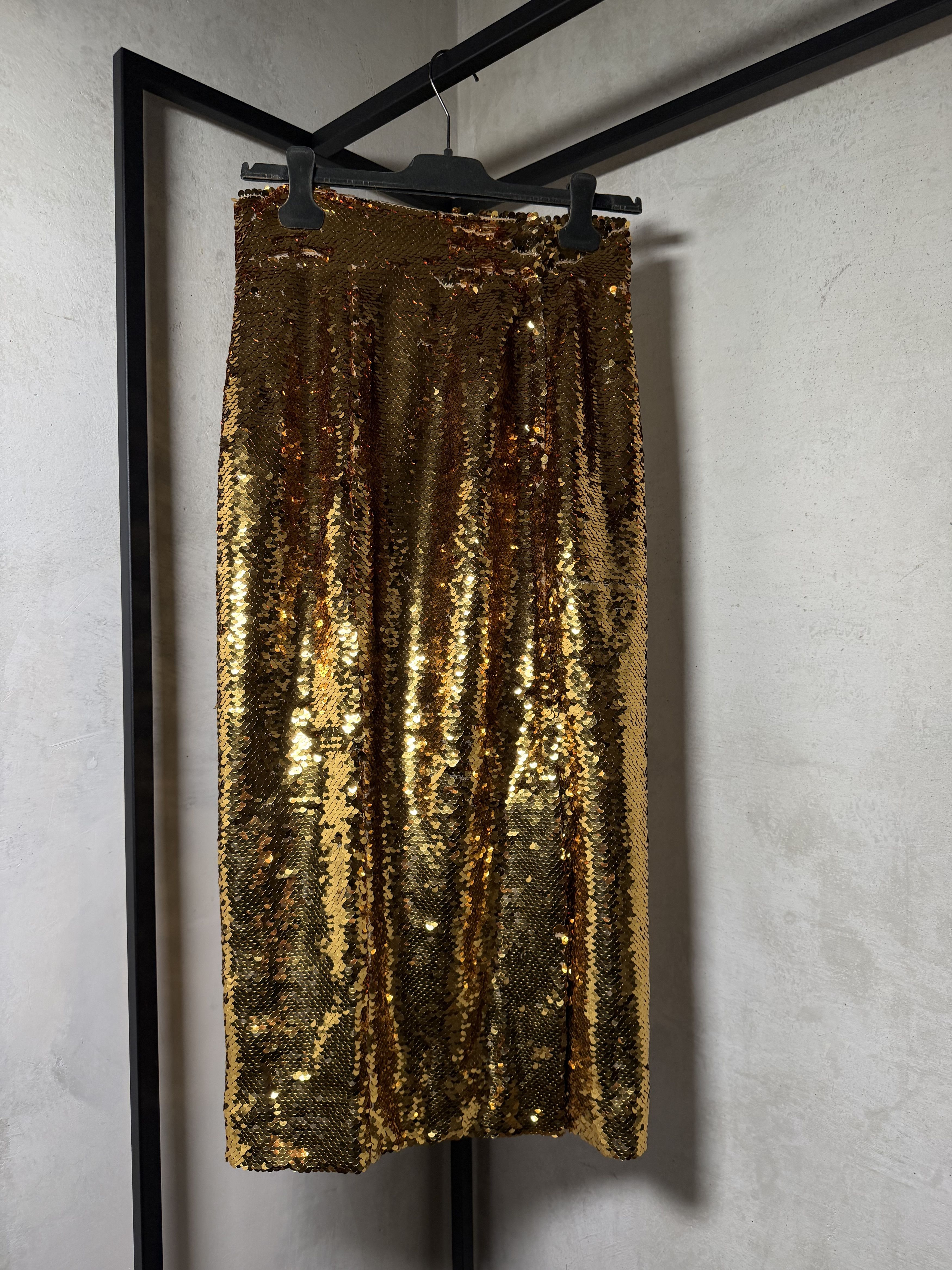 Dolce & Gabbana Dolce & Gabbana Sequin-Embellished Pencil Skirt In Gold Size 28" / US 6 / IT 42 - 7 Thumbnail