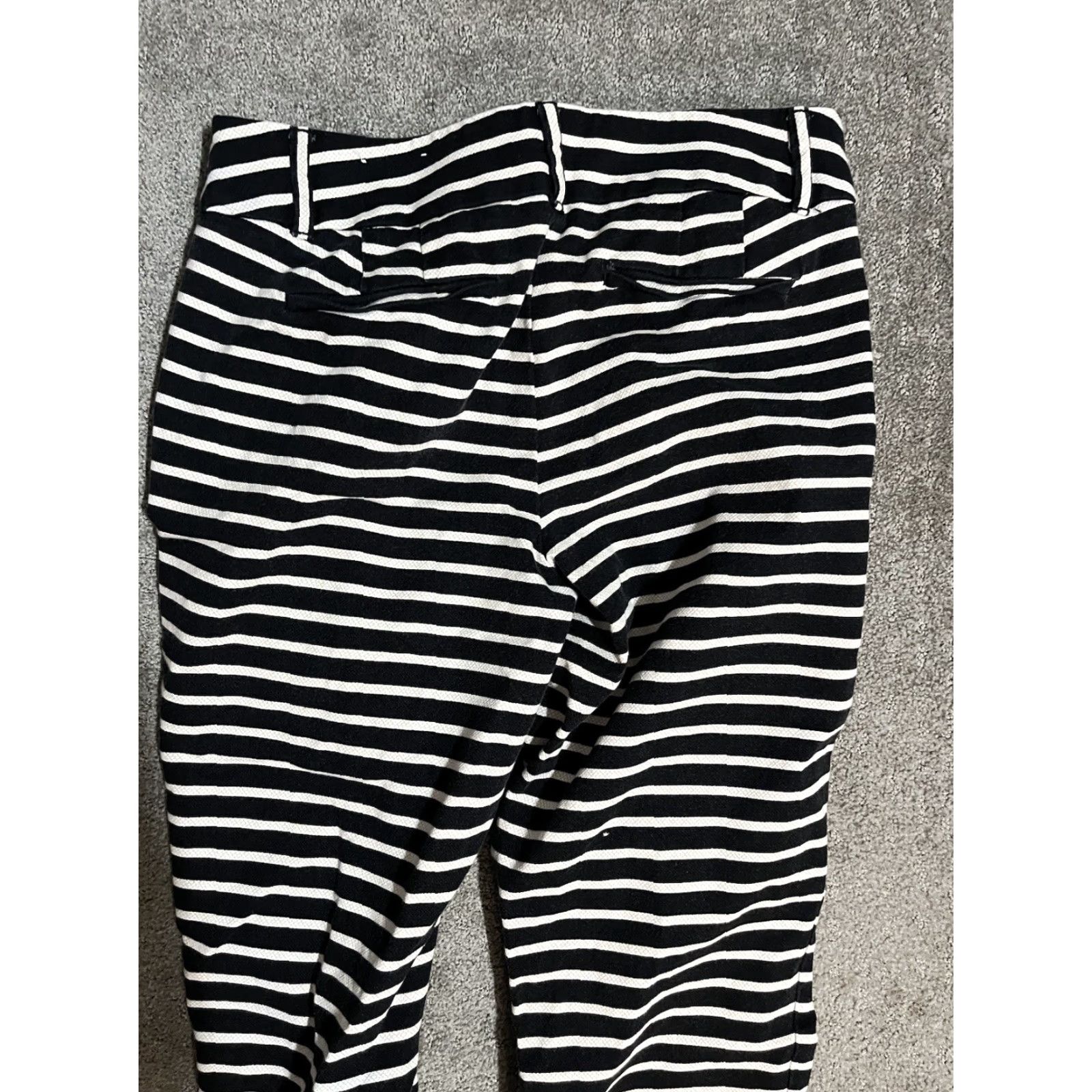 Ann Taylor Ann Taylor Loft The Riviera Pant Women Sz 6 Black White Striped Julie Fit Size 28" / US 6 / IT 42 - 4 Thumbnail