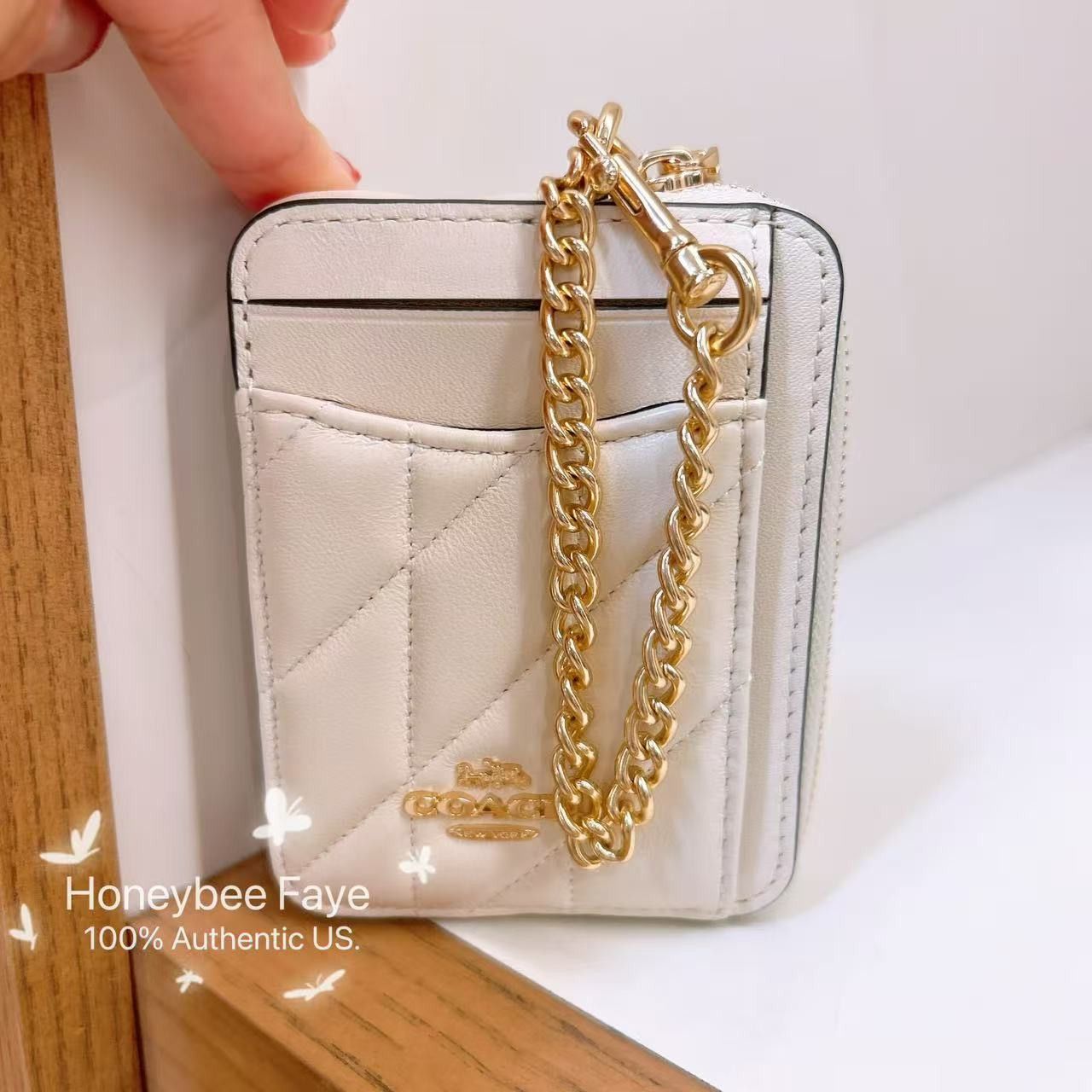 Coach NWT Coach Zip Card Case With Quilting CZ467 Size ONE SIZE - 1 Thumbnail