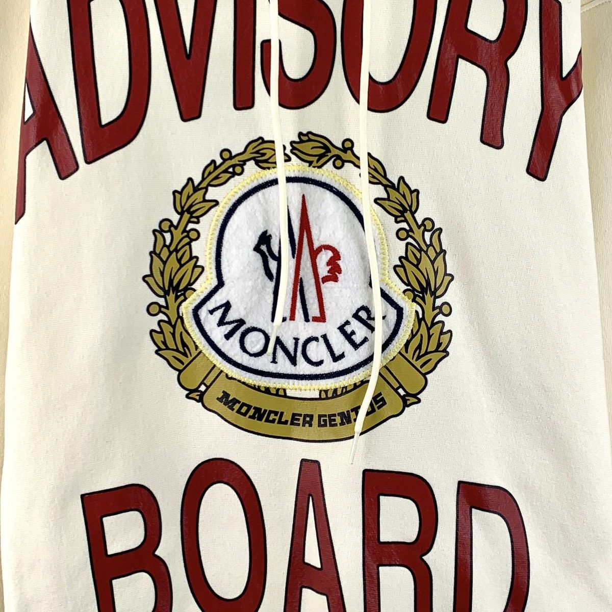 Moncler Moncler Beige Logo Emblem Cotton Hooded Sweatshirt K26WX Size US M / EU 48-50 / 2 - 4 Thumbnail