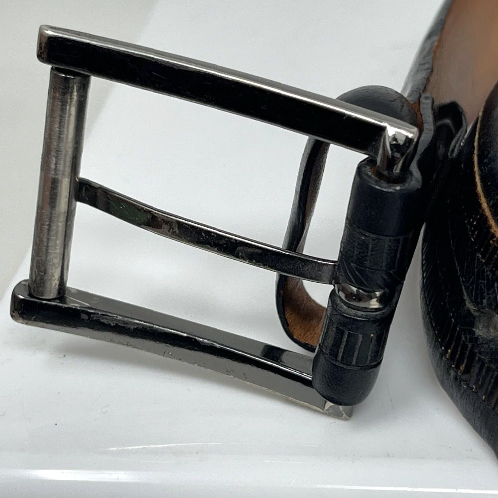 Vintage Trafalgar Belt Men 34 Leather Black Distressing Italian Buckle Logo Dress Belt Vintage No Size 34 - 5 Thumbnail