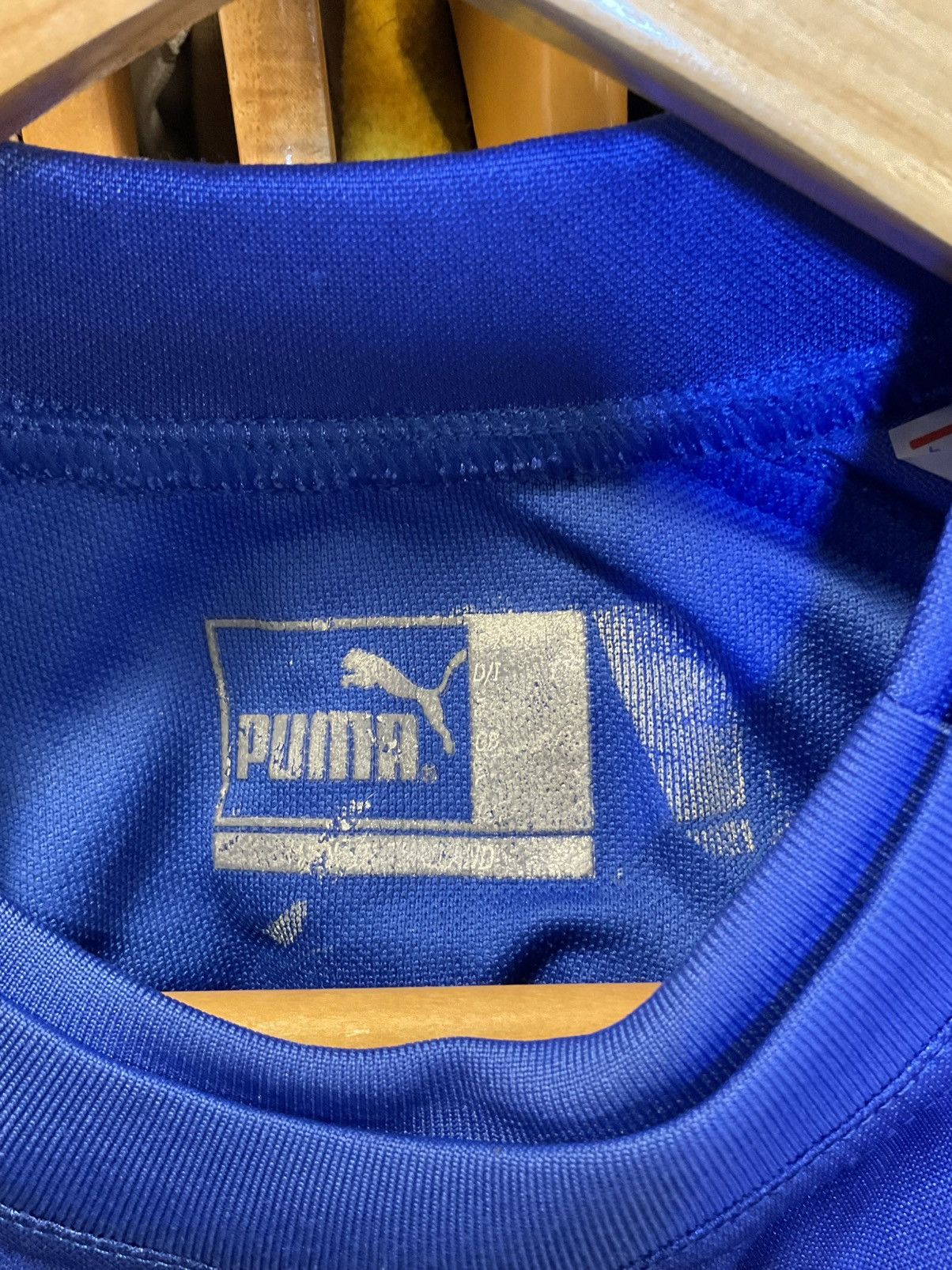 Puma Vintage 2004 Italy TOTTI10 Home Kit Size US M / EU 48-50 / 2 - 7 Thumbnail