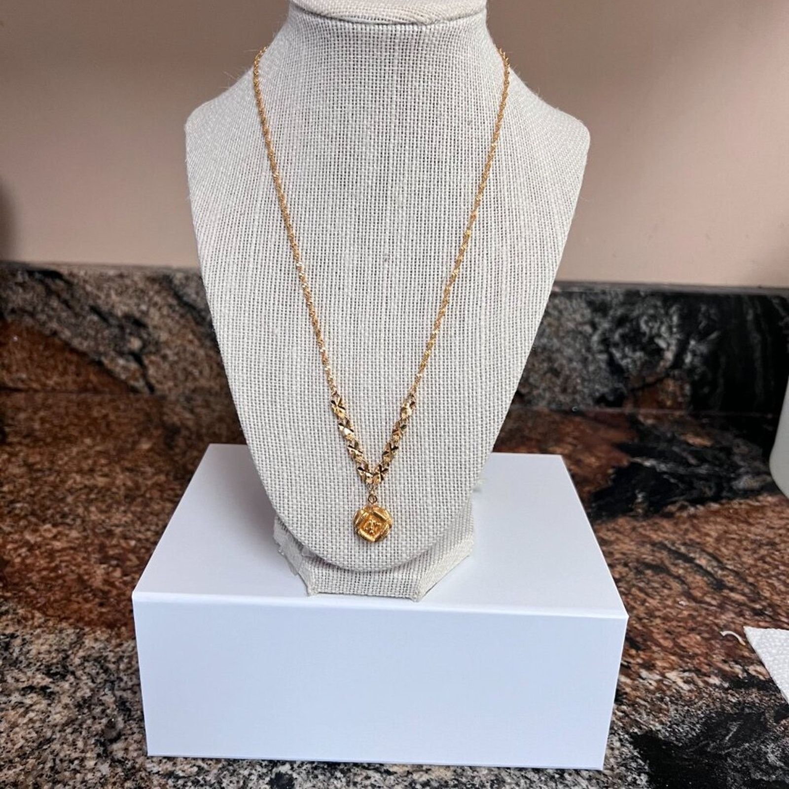 & Other Stories 18 kt. Gold Plated Flower Necklace Size ONE SIZE - 7 Thumbnail